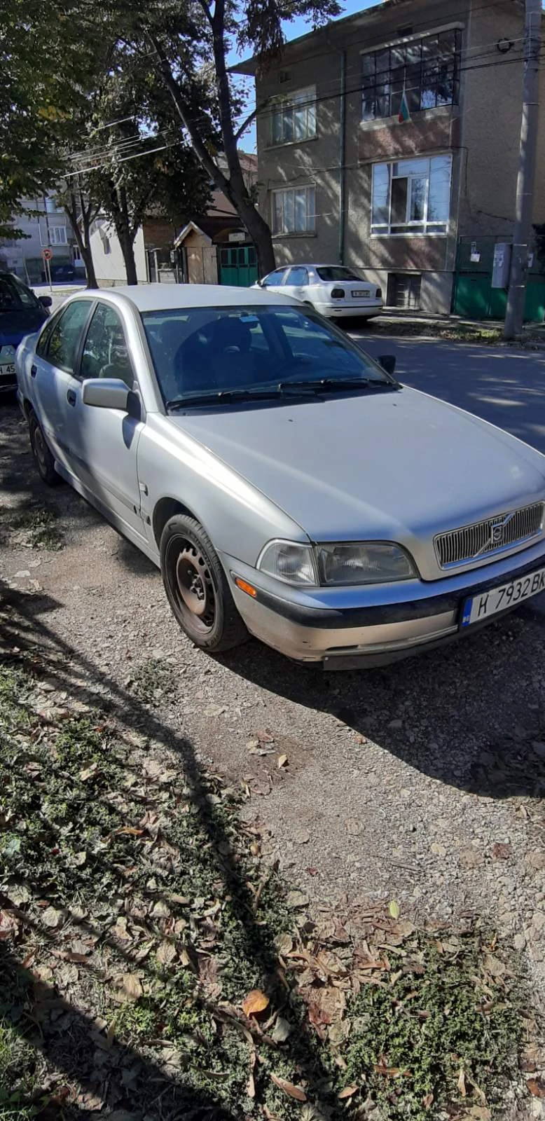 Volvo S40 1.9 TD, снимка 4 - Автомобили и джипове - 47556514