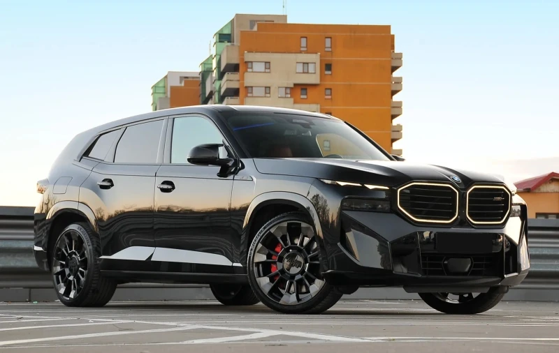 BMW XM 4.4 V8 Plug-in Hybrid xDrive - 233999 лв. / 119641.79 € - 70769242 1