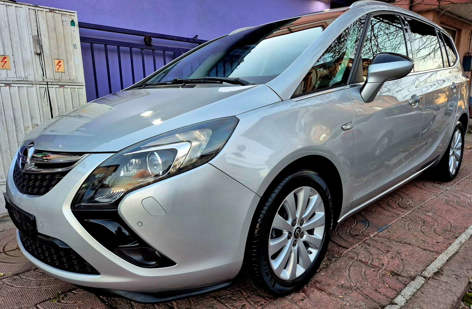 Opel Zafira 2.0d-EXCLUSIVE-нави-6скорости - изображение 4