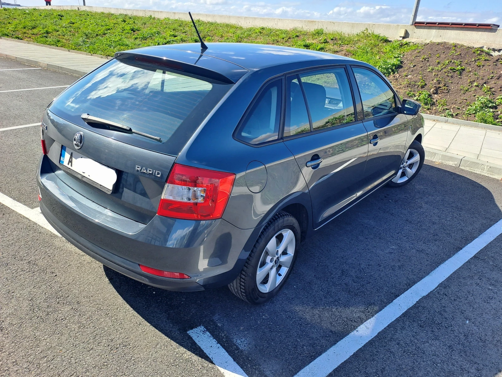 Skoda Rapid 1, 6 TDI 90HP DSG7 - изображение 3