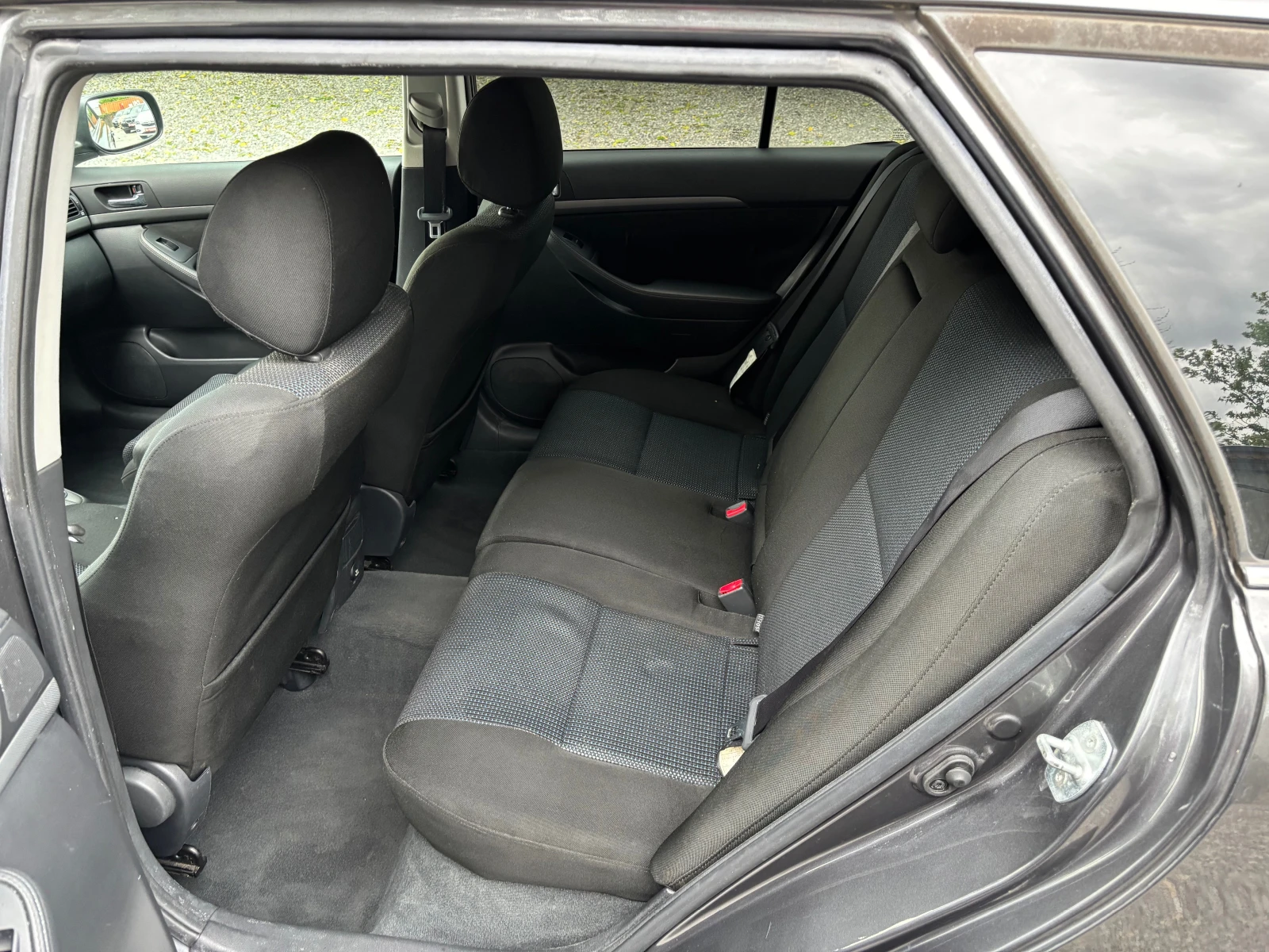 Toyota Avensis 2.0d-125k.s - изображение 9