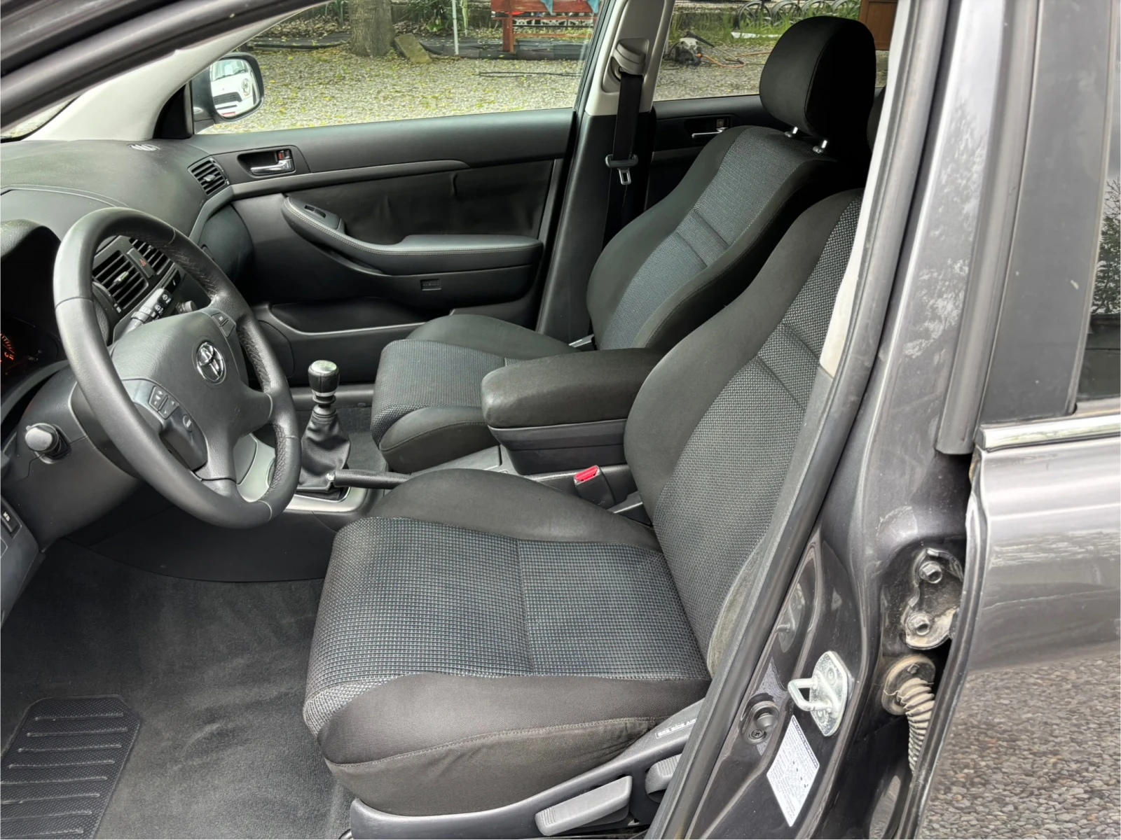 Toyota Avensis 2.0d-125k.s - изображение 8