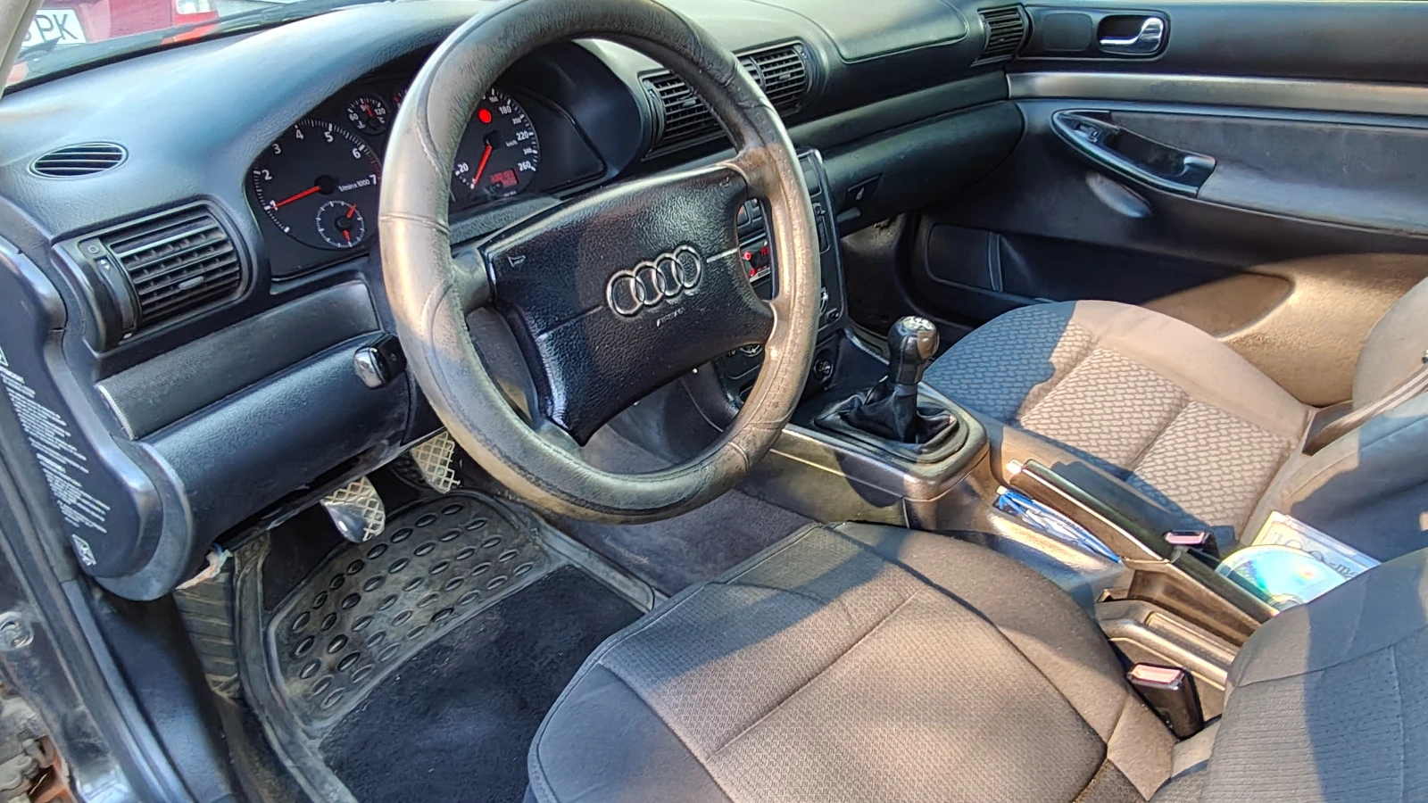 Audi A4 1.6 - изображение 3