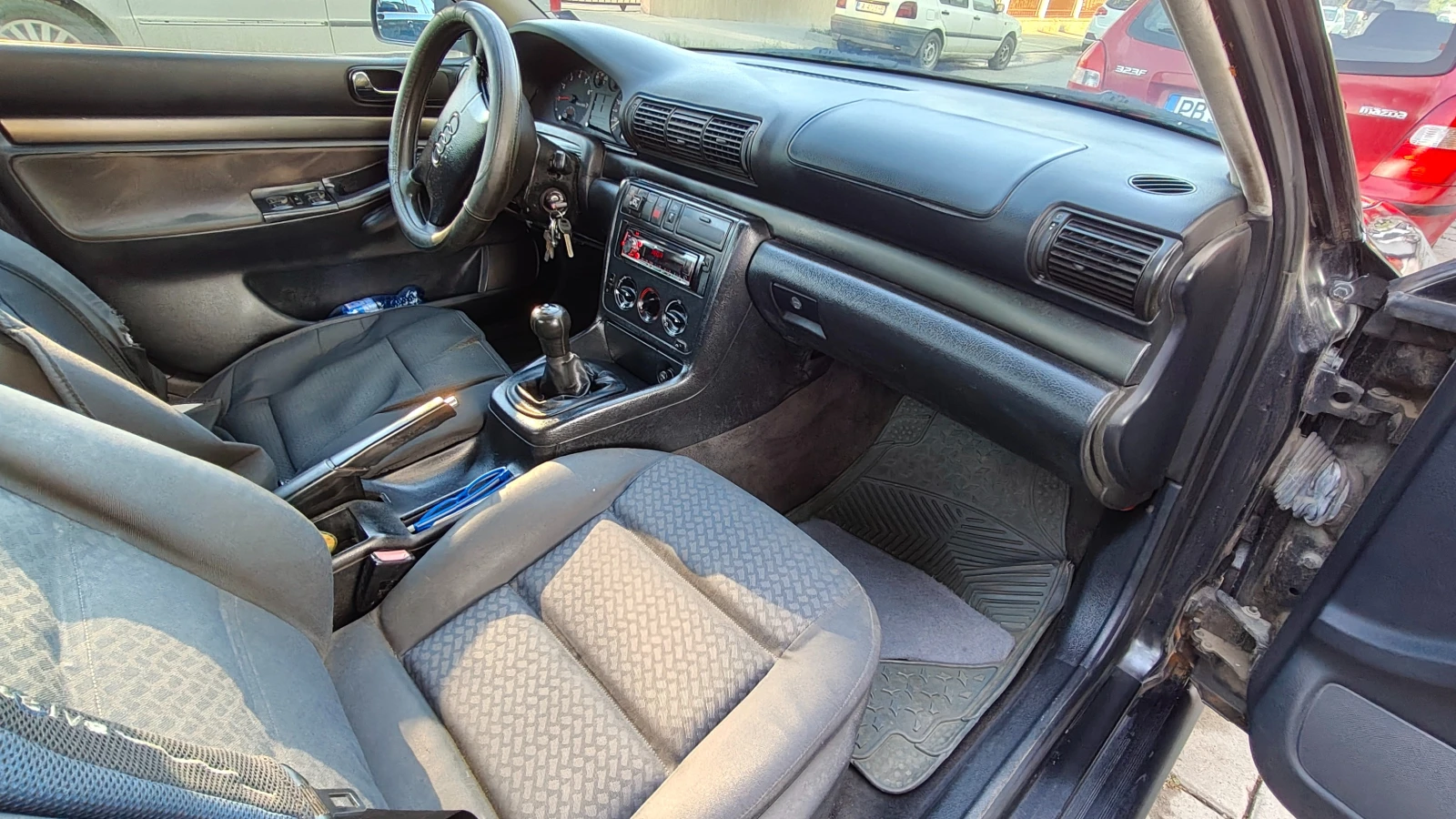Audi A4 1.6 - изображение 7