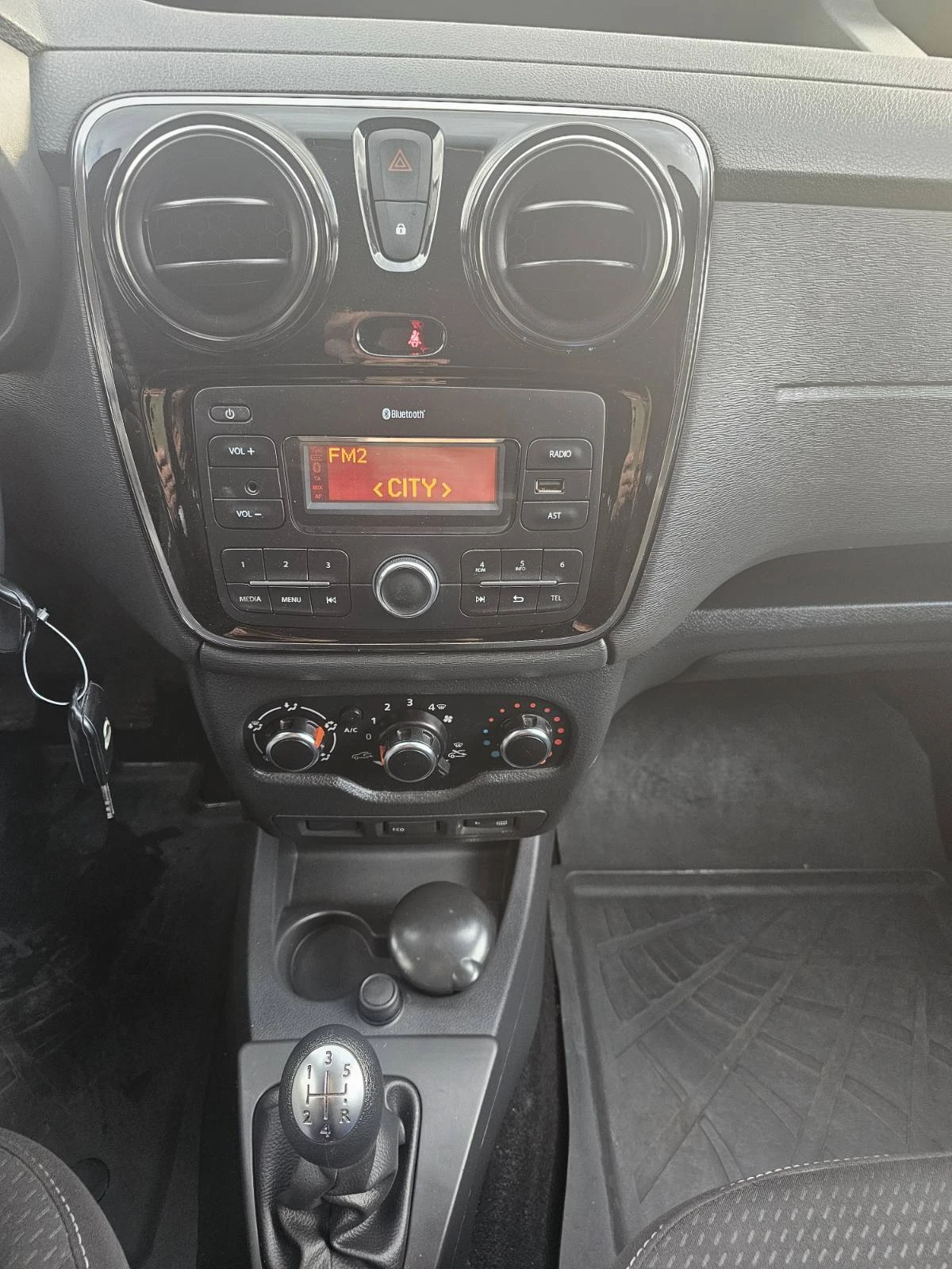 Dacia Dokker dCi 90 к.с. Дизел Stop & Start N1 - изображение 9