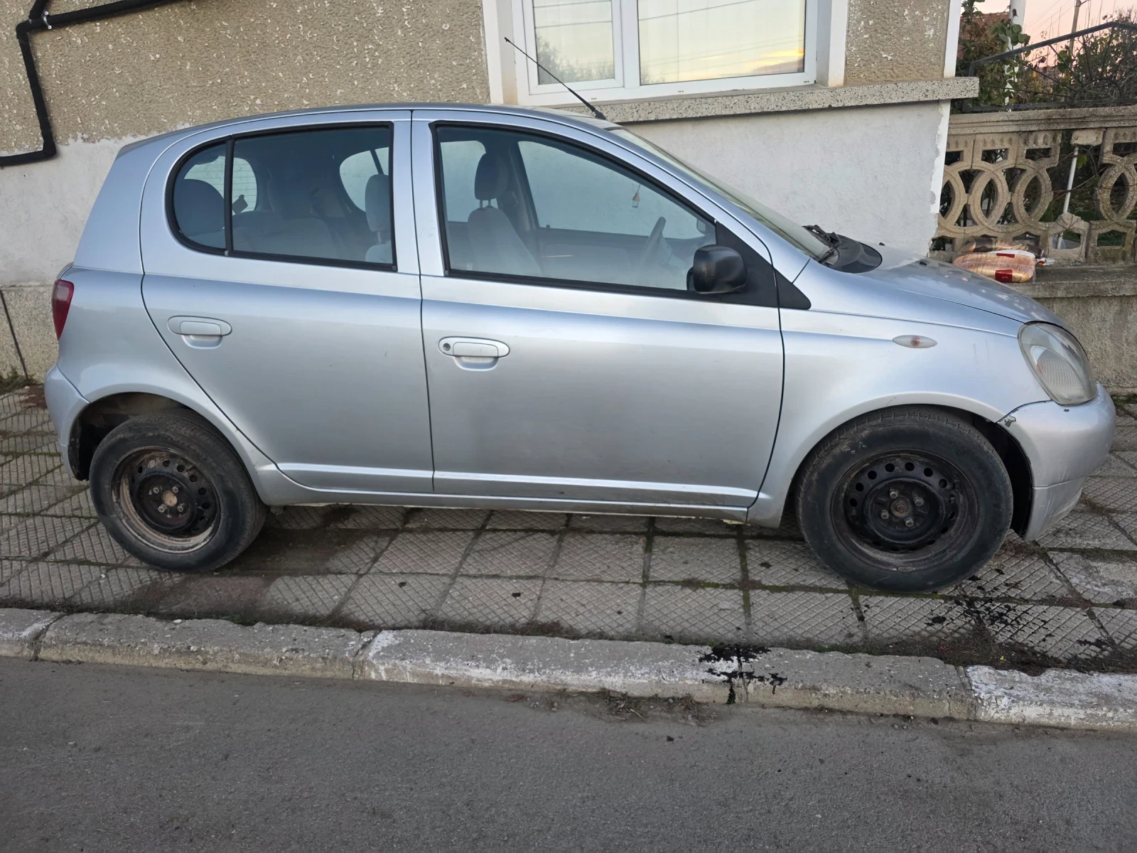 Toyota Yaris 1.0 68. | Mobile.bg   2