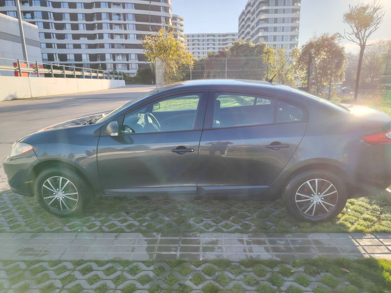 Renault Fluence NAVI | Mobile.bg   3