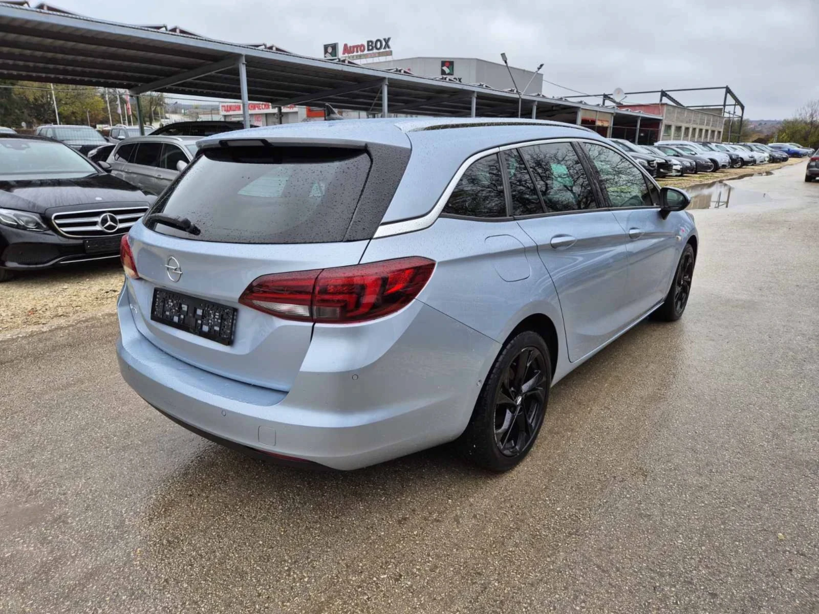 Opel Astra SPORTS TOURER+ 1.5d 122к.с - изображение 4