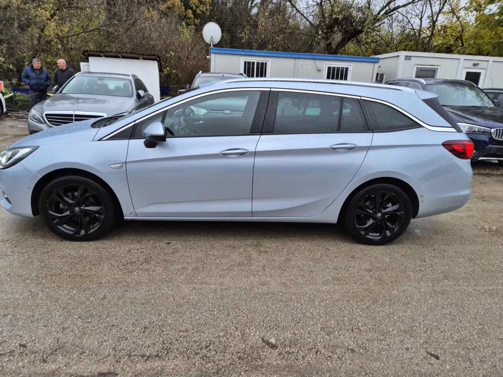 Opel Astra SPORTS TOURER+ 1.5d 122к.с - изображение 8