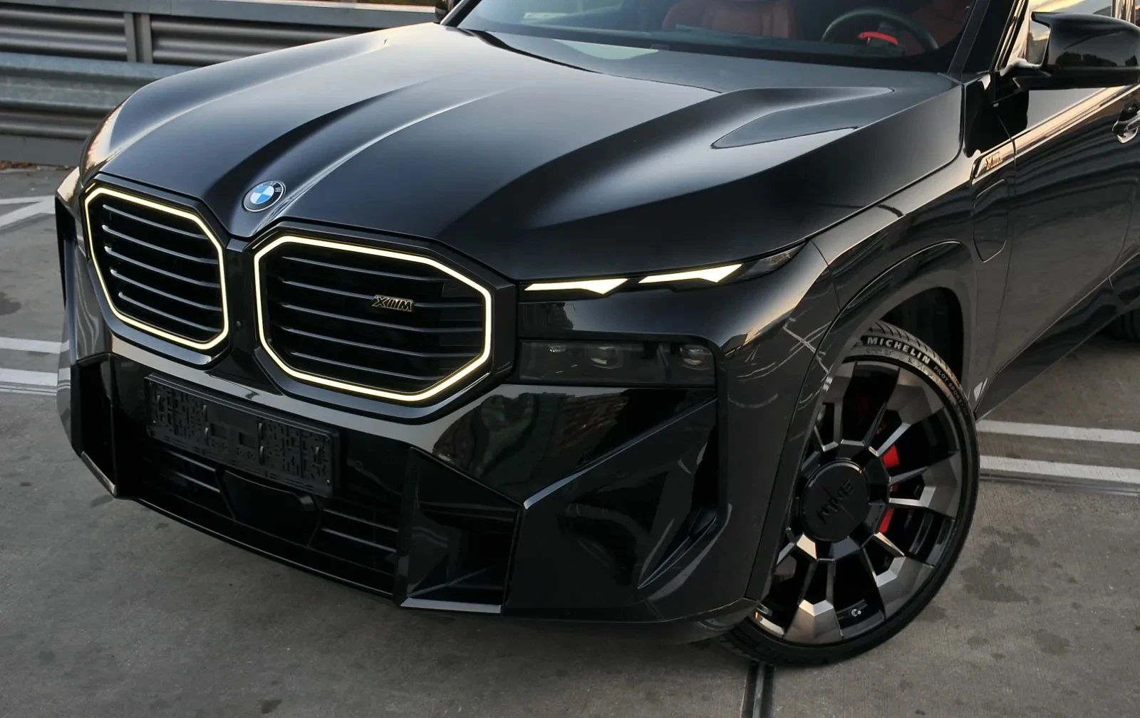 BMW XM 4.4 V8 Plug-in Hybrid xDrive | Mobile.bg � ����������� 16