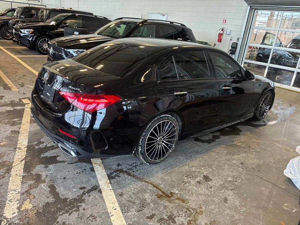 Mercedes-Benz C 300 2023 * CARFAX * БЕЗ ПЪРВОНАЧАЛНА ВНОСКА - изображение 4