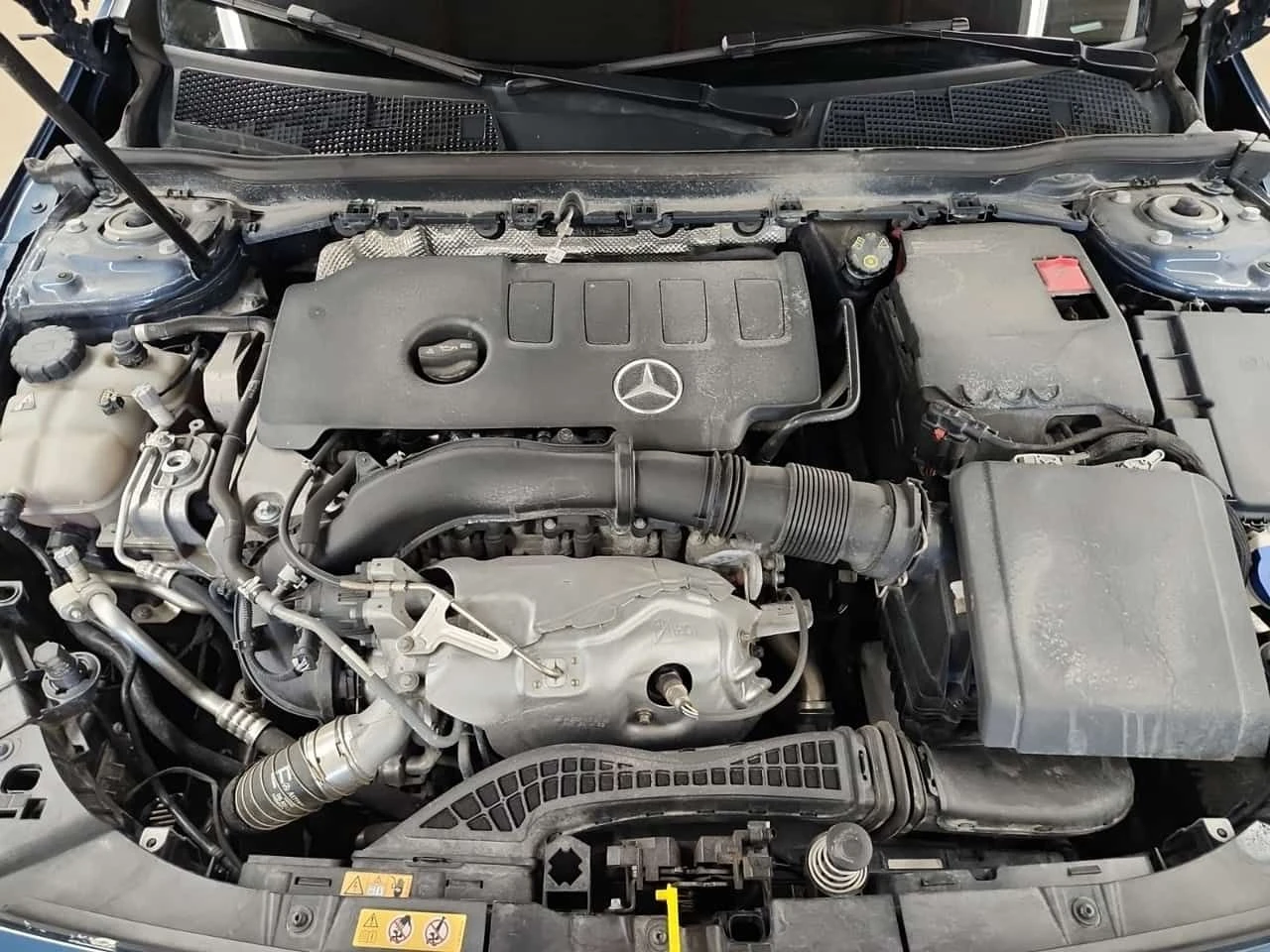 Mercedes-Benz A 250 * АМБИЕНТ* ALCANTARA* CARFAX * , снимка 17 - Автомобили и джипове - 53705517