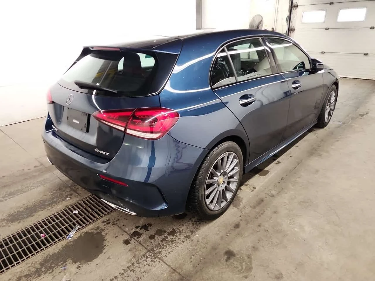 Mercedes-Benz A 250 * АМБИЕНТ* ALCANTARA* CARFAX *  - изображение 3