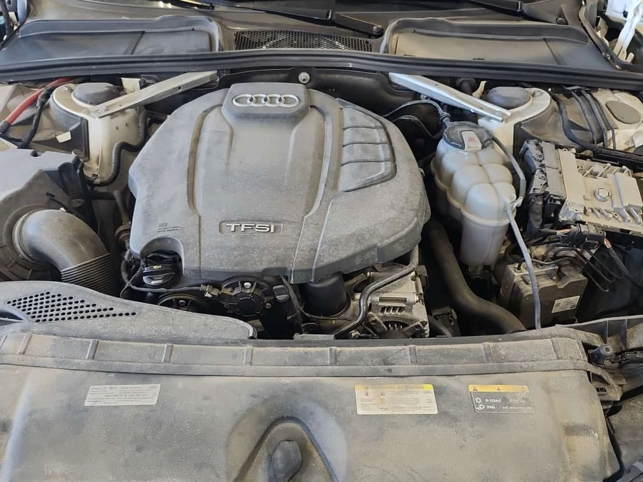 Audi A4 * KOMFORT * ПОДГРЕВ * ОТ ПРЕДСТАВИТЕЛСТВО, снимка 17 - Автомобили и джипове - 53786728