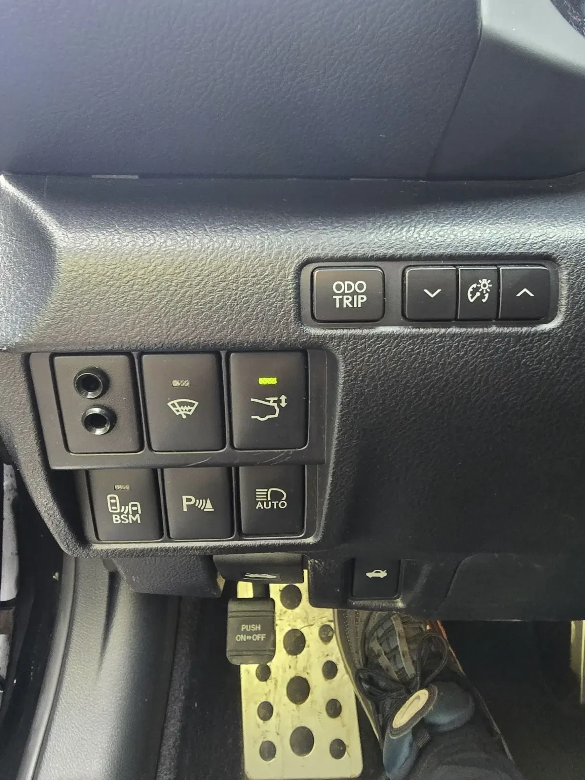 Lexus RC F 5.0/ГОТОВ ЛИЗИНГ/5000 ЕВРО АВАНС, снимка 16 - Автомобили и джипове - 54076006