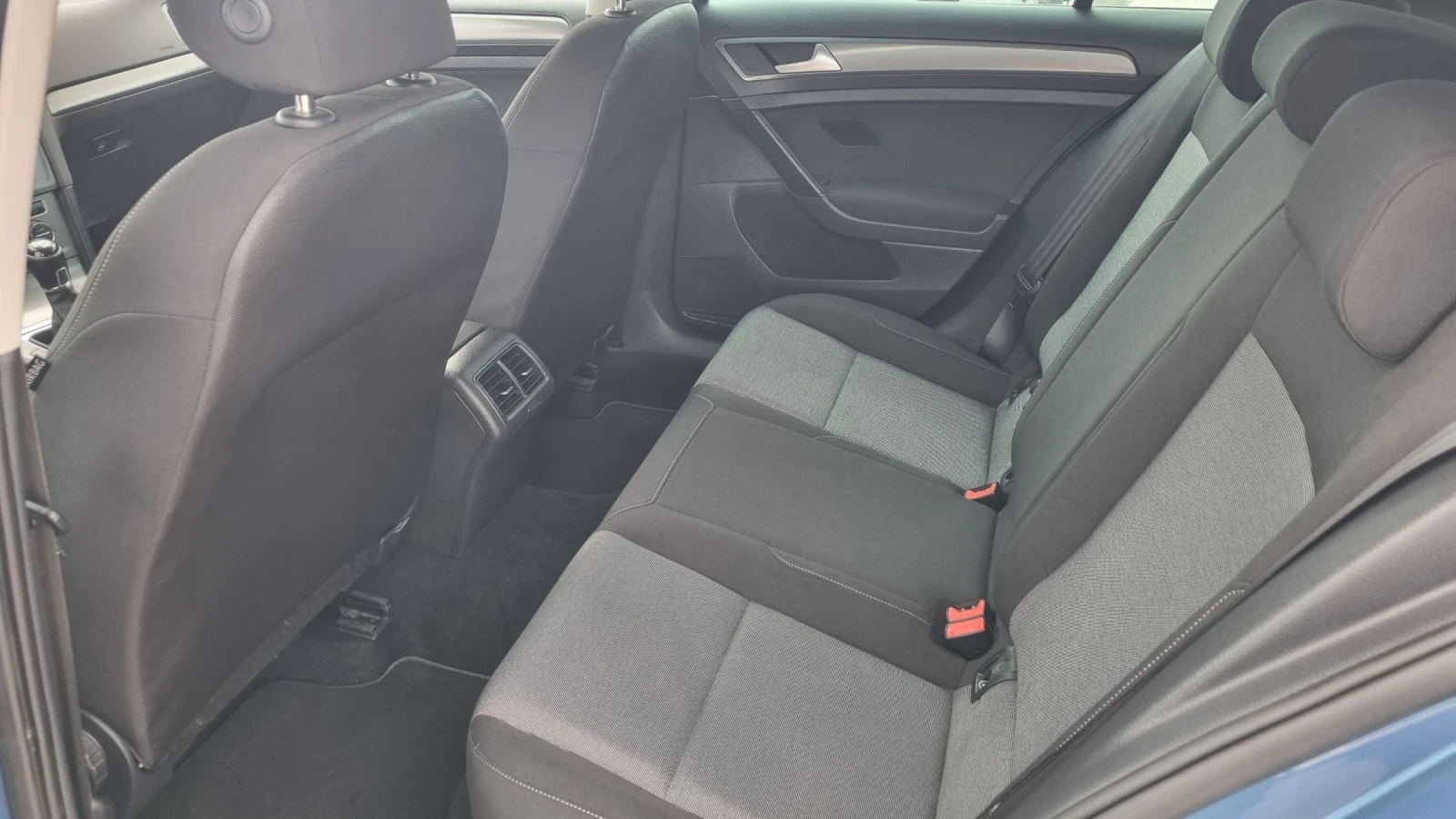 VW Golf 16TDI, снимка 12 - Автомобили и джипове - 54212990