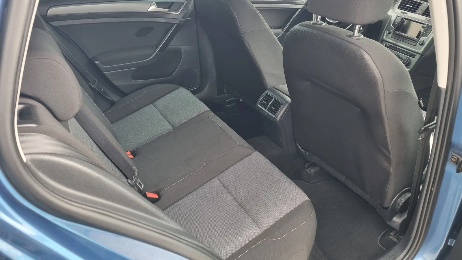 VW Golf 16TDI, снимка 14 - Автомобили и джипове - 54212990