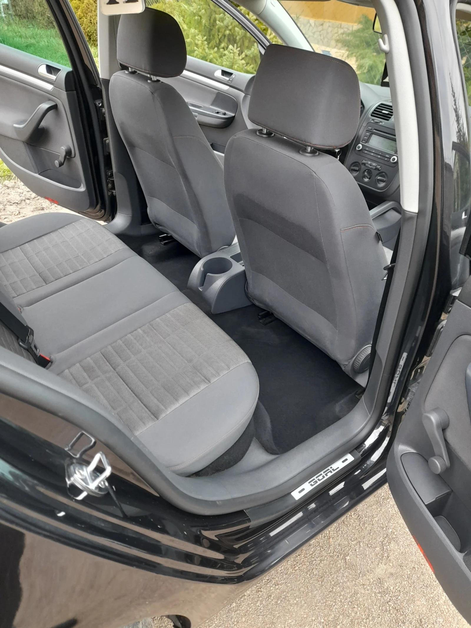 VW Golf, снимка 11 - Автомобили и джипове - 54393404