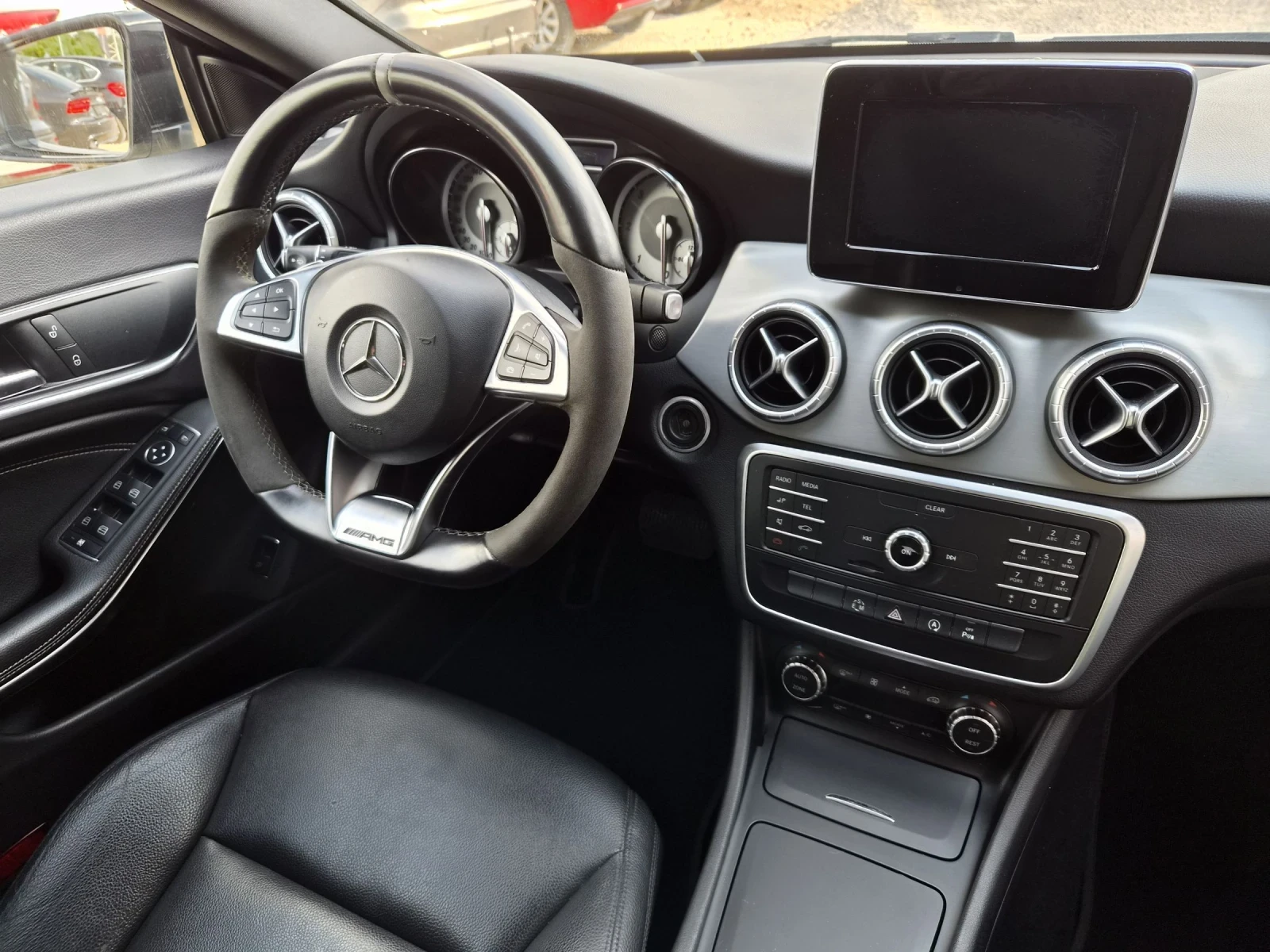 Mercedes-Benz CLA 220 220CDI AMG-LINE , снимка 10 - Автомобили и джипове - 54678510