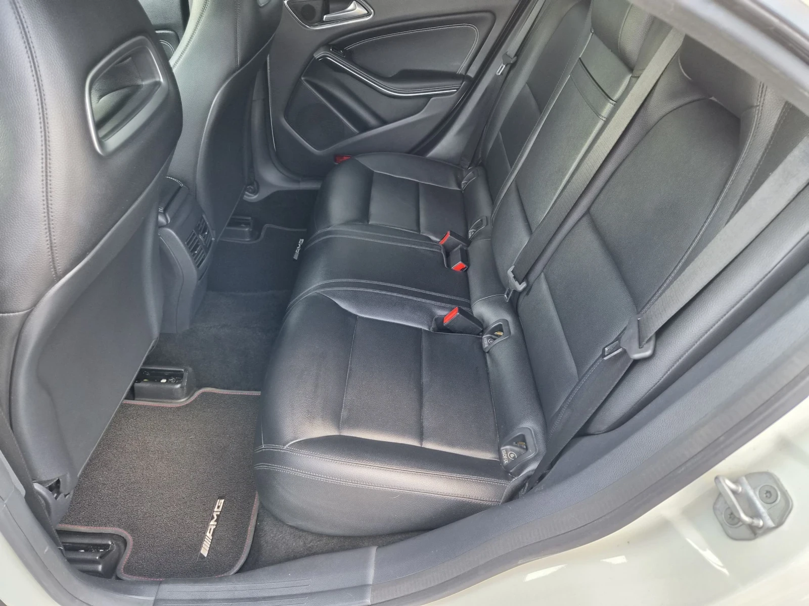 Mercedes-Benz CLA 220 220CDI AMG-LINE , снимка 14 - Автомобили и джипове - 54678510