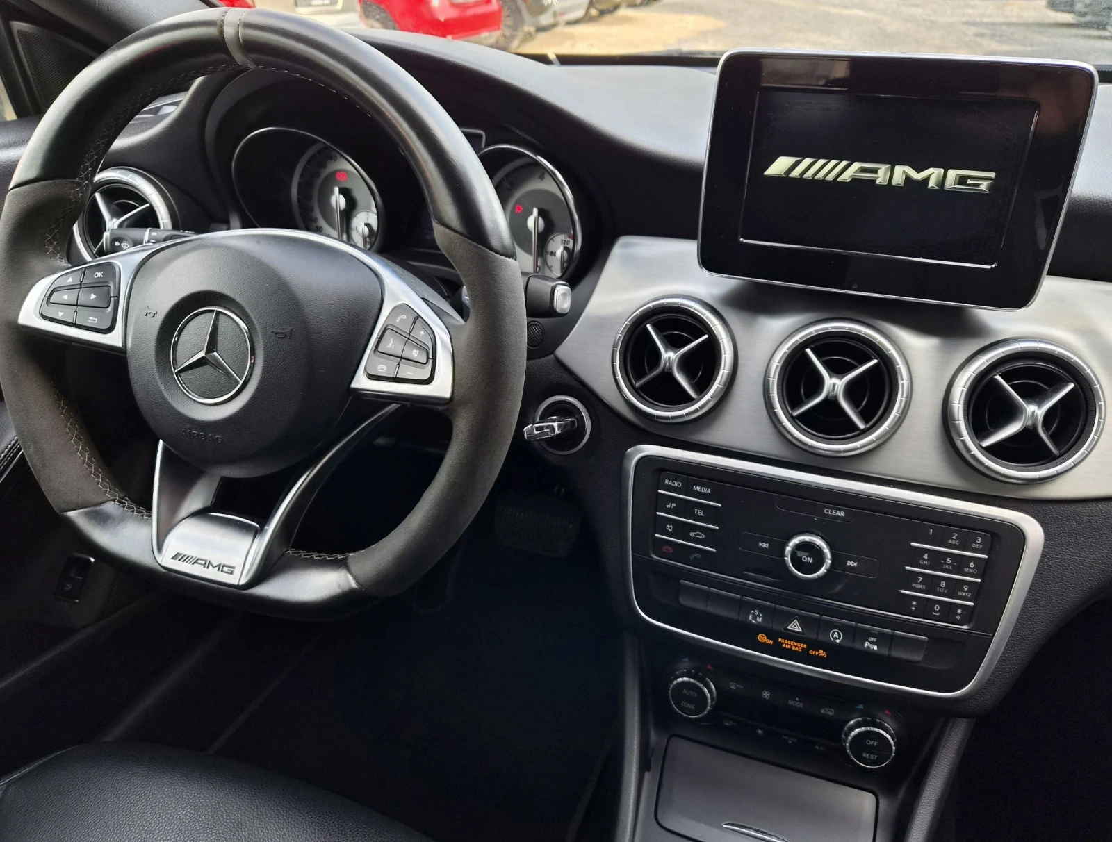 Mercedes-Benz CLA 220 220CDI AMG-LINE , снимка 11 - Автомобили и джипове - 54678510
