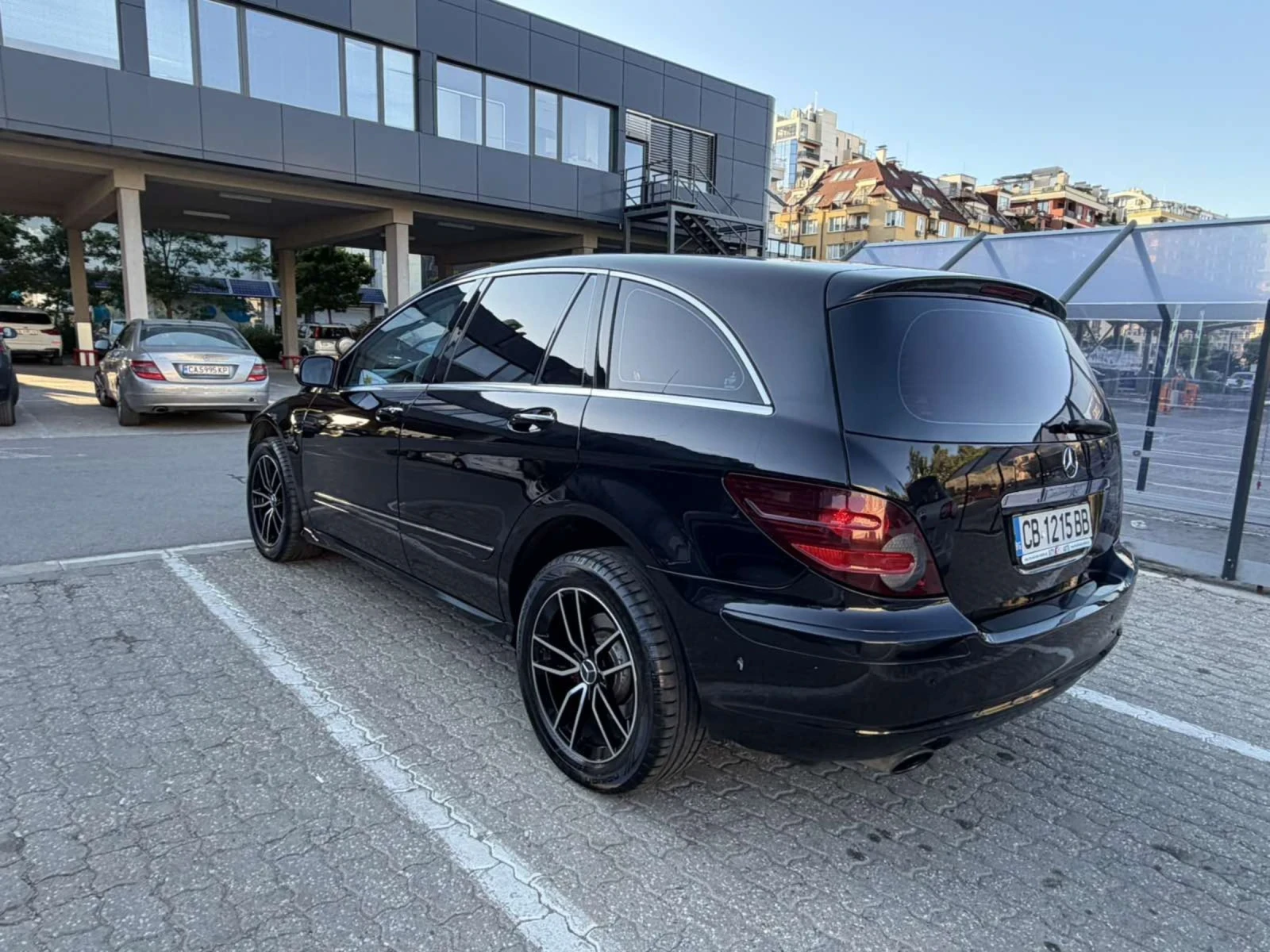 Mercedes-Benz R 320 4 MATIC, снимка 3 - Автомобили и джипове - 54743459