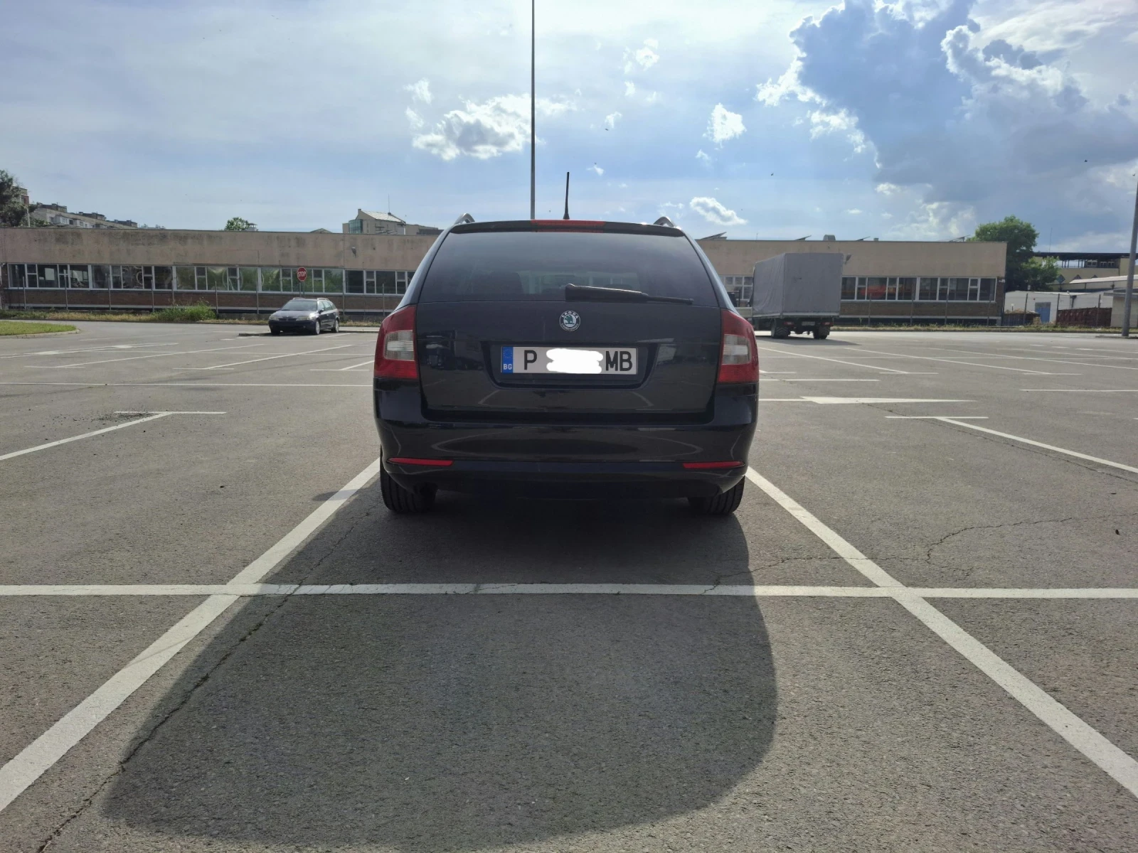 Skoda Octavia 1.6 TDI, снимка 6 - Автомобили и джипове - 54838605