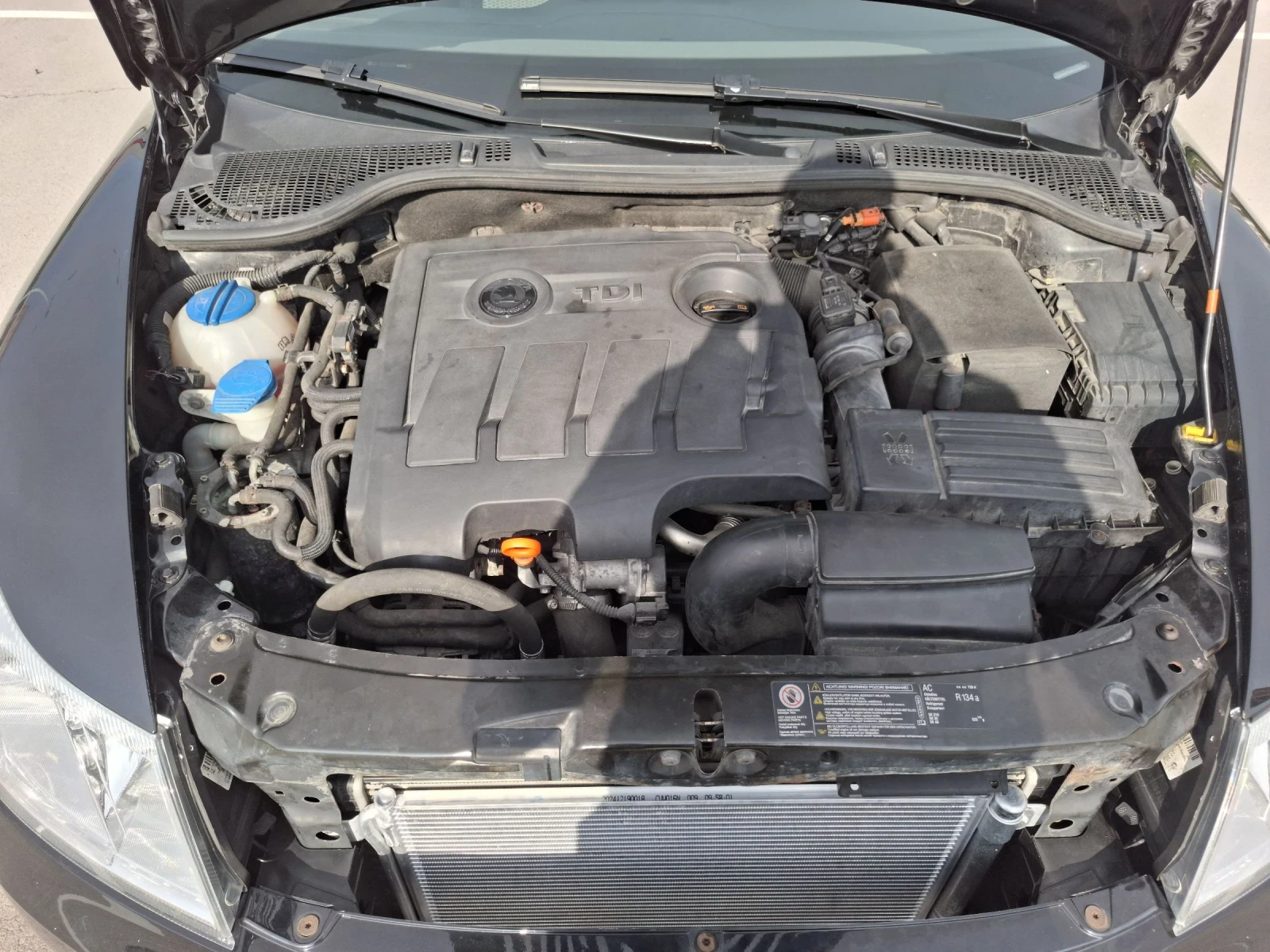 Skoda Octavia 1.6 TDI, снимка 15 - Автомобили и джипове - 54838605