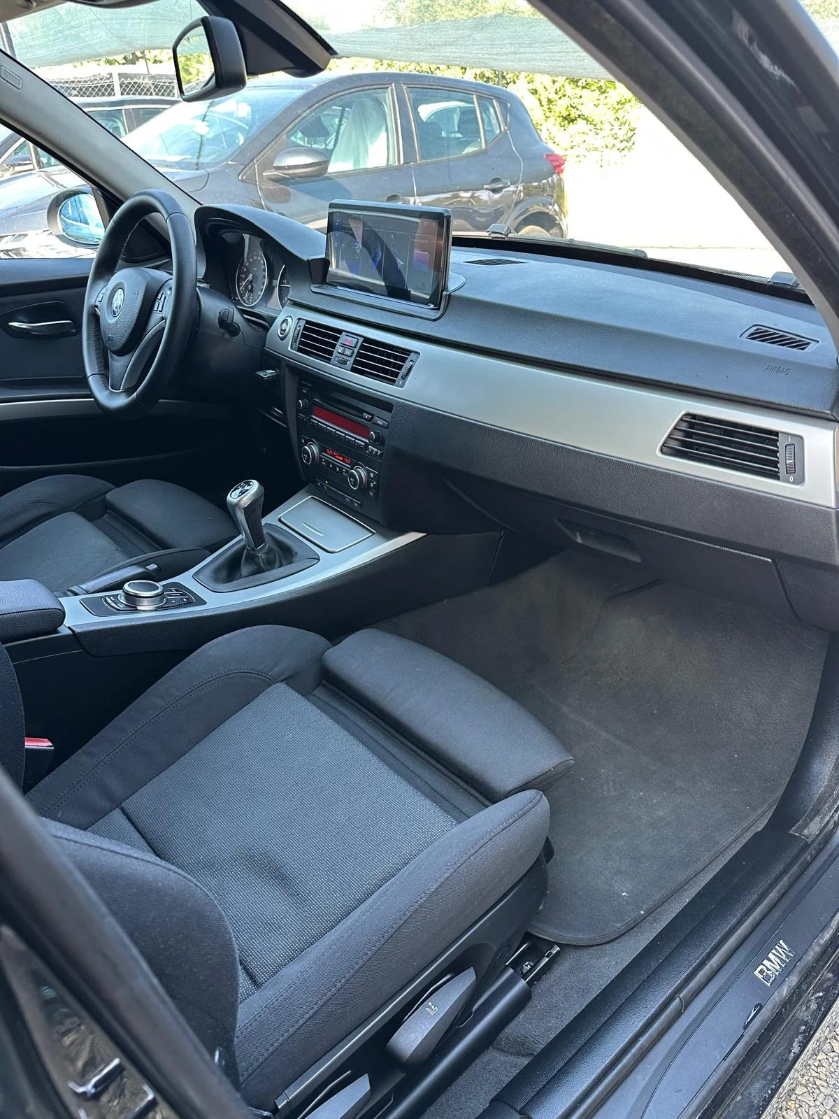 BMW 320 320d, снимка 12 - Автомобили и джипове - 55306611