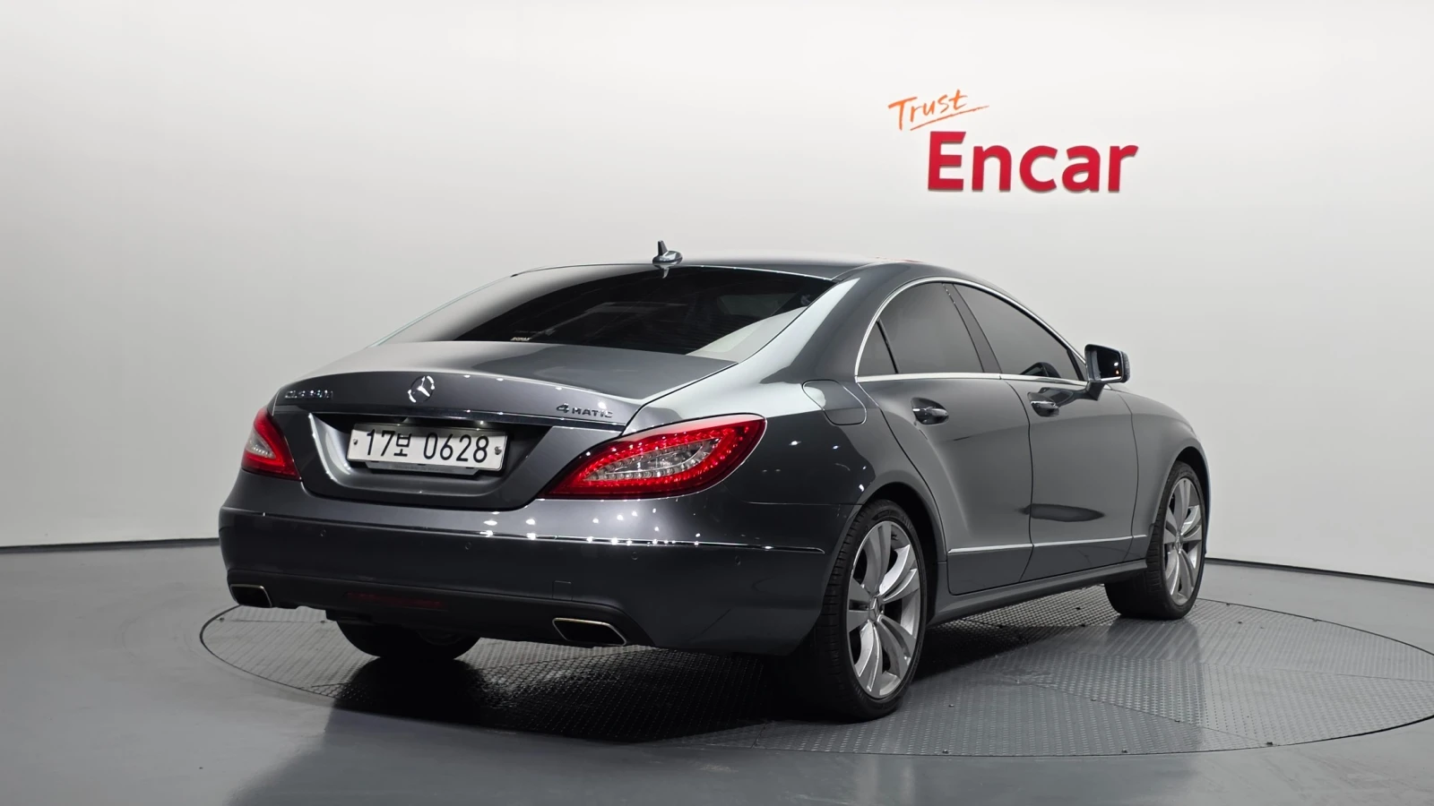 Mercedes-Benz CLS 350 d 4Matic * ОБДУХ * 360 * М. ТОЧКА * ЛЮК, снимка 3 - Автомобили и джипове - 55803439