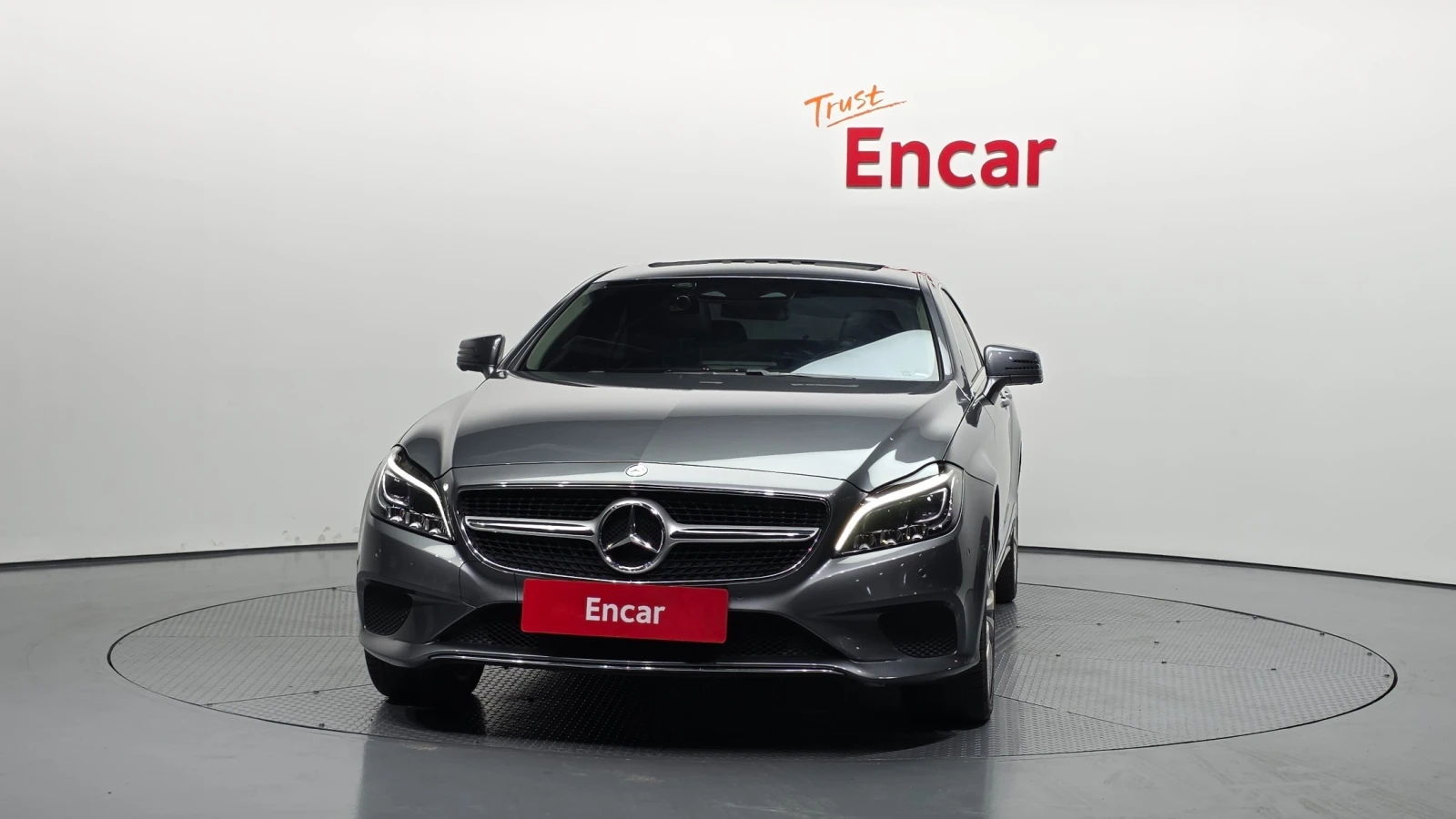 Mercedes-Benz CLS 350 d 4Matic * ОБДУХ * 360 * М. ТОЧКА * ЛЮК, снимка 2 - Автомобили и джипове - 55803439