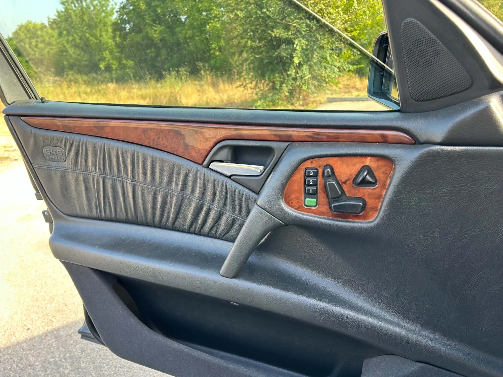 Mercedes-Benz E 430, снимка 9 - Автомобили и джипове - 56165878
