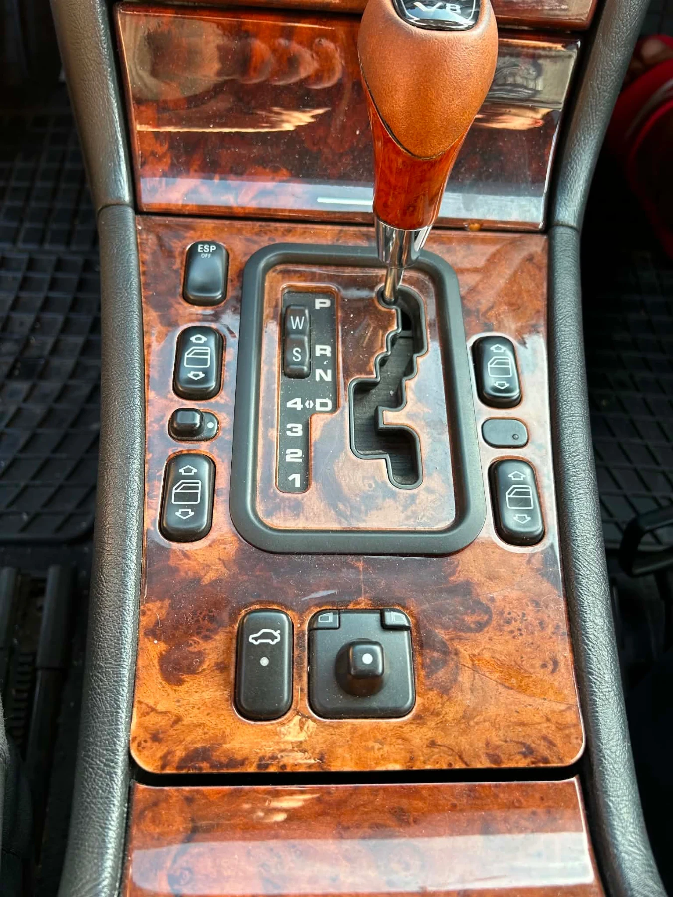 Mercedes-Benz E 430, снимка 11 - Автомобили и джипове - 56165878