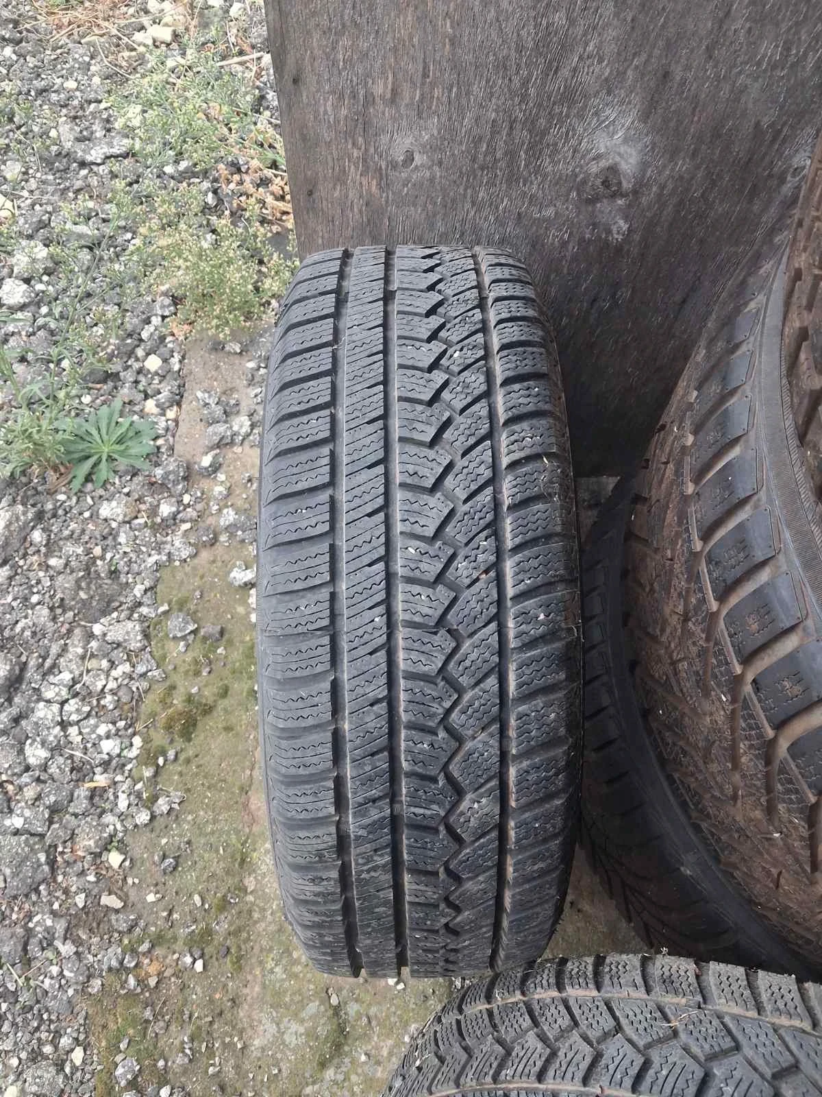 VW Touran, снимка 17 - Автомобили и джипове - 56710468