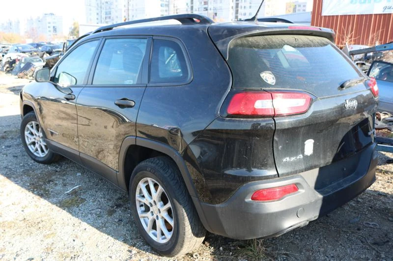 Jeep Cherokee 2.4 MultiAir, снимка 7 - Автомобили и джипове - 30904575