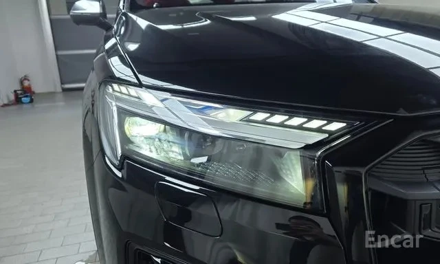 Audi SQ7 * 4.0 TFSI QUATTRO* , снимка 4 - Автомобили и джипове - 54842956