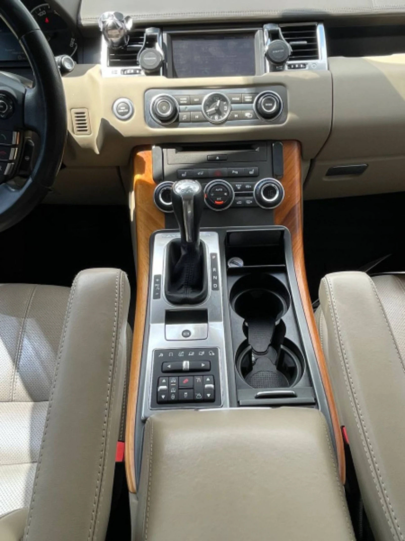 Land Rover Range Rover Sport 5.0 381, снимка 4 - Автомобили и джипове - 50550495
