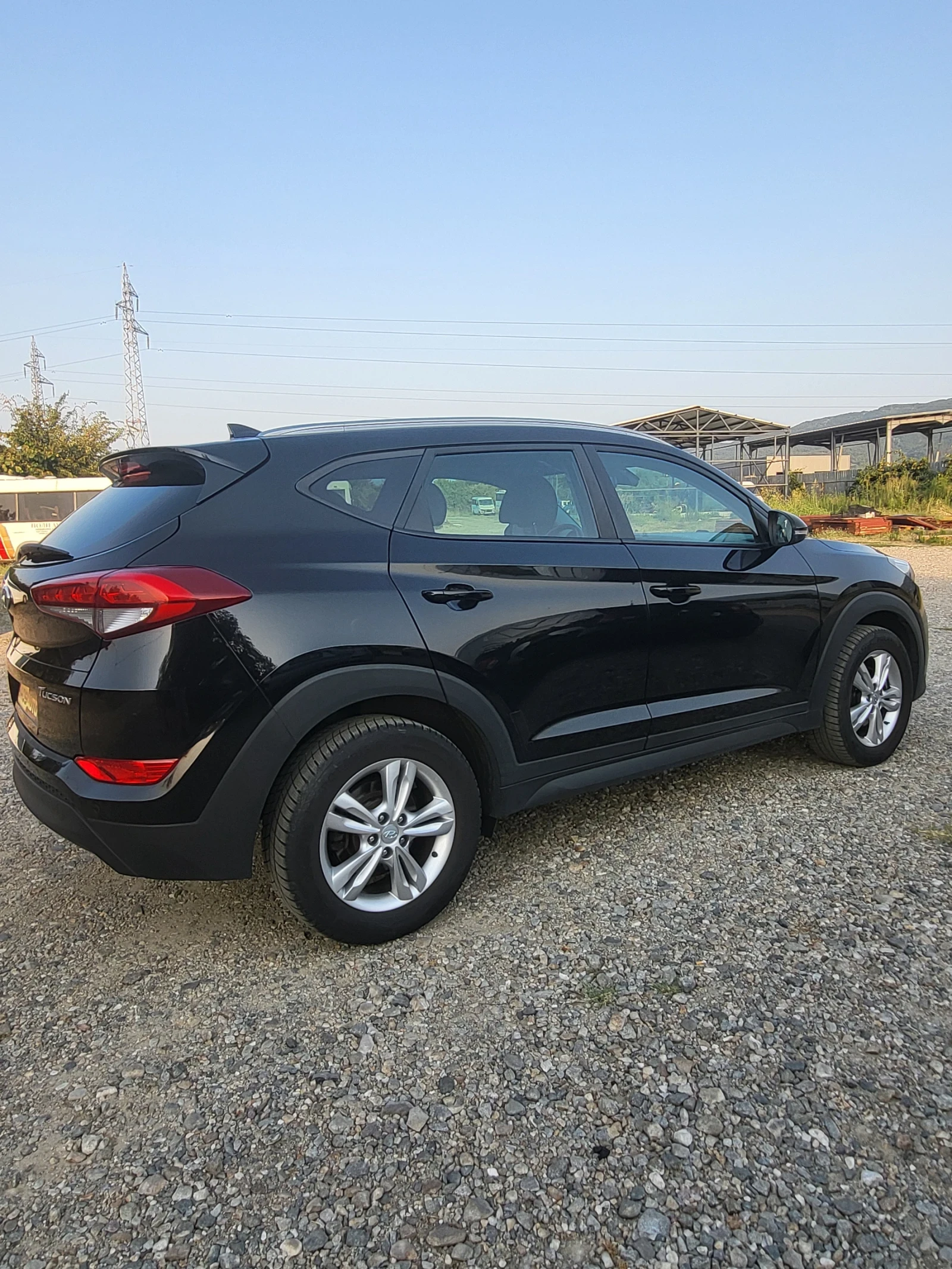 Hyundai Tucson 1.7 CRDI/EURO6 - изображение 6