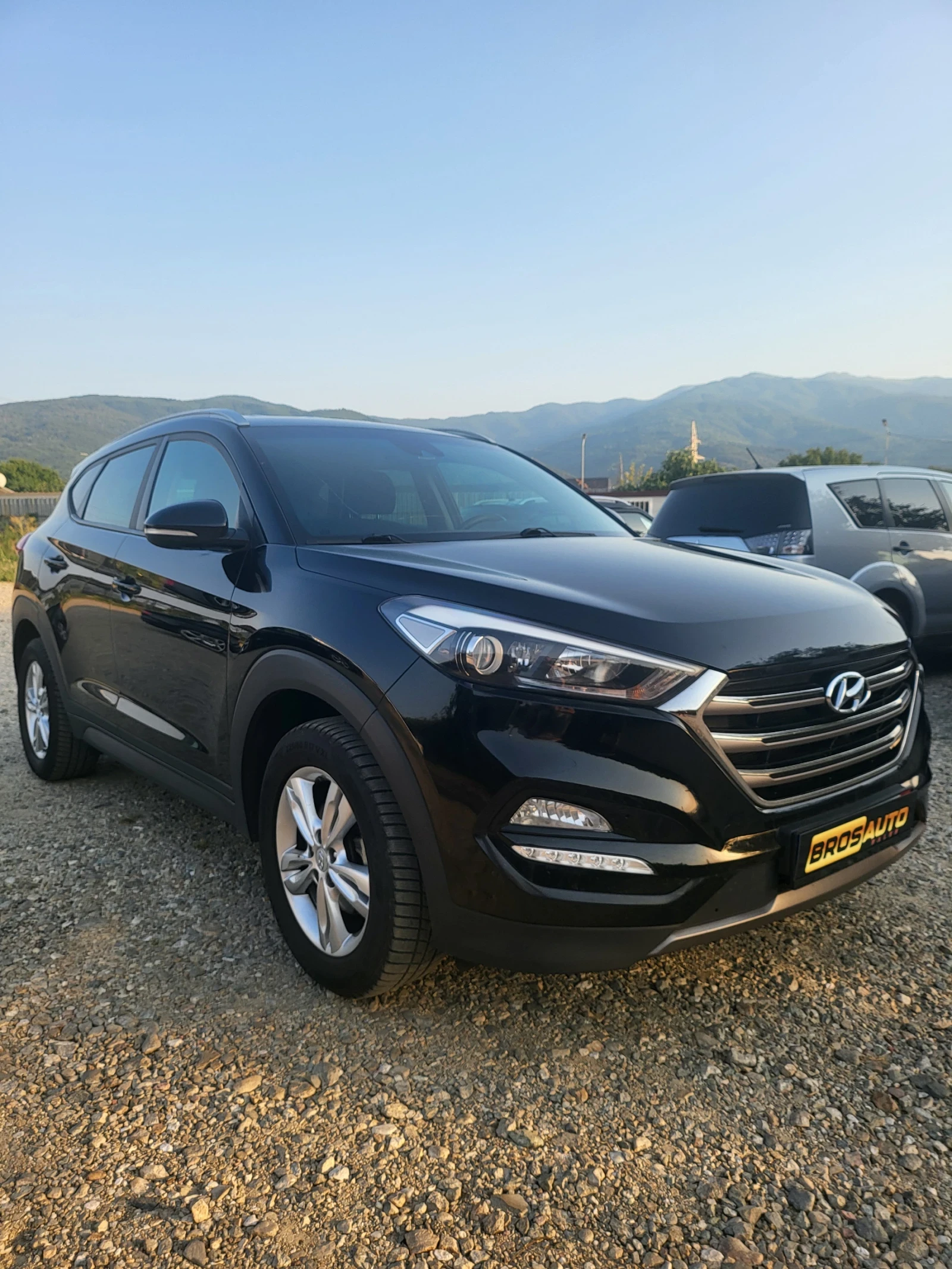 Hyundai Tucson 1.7 CRDI/EURO6 - изображение 2