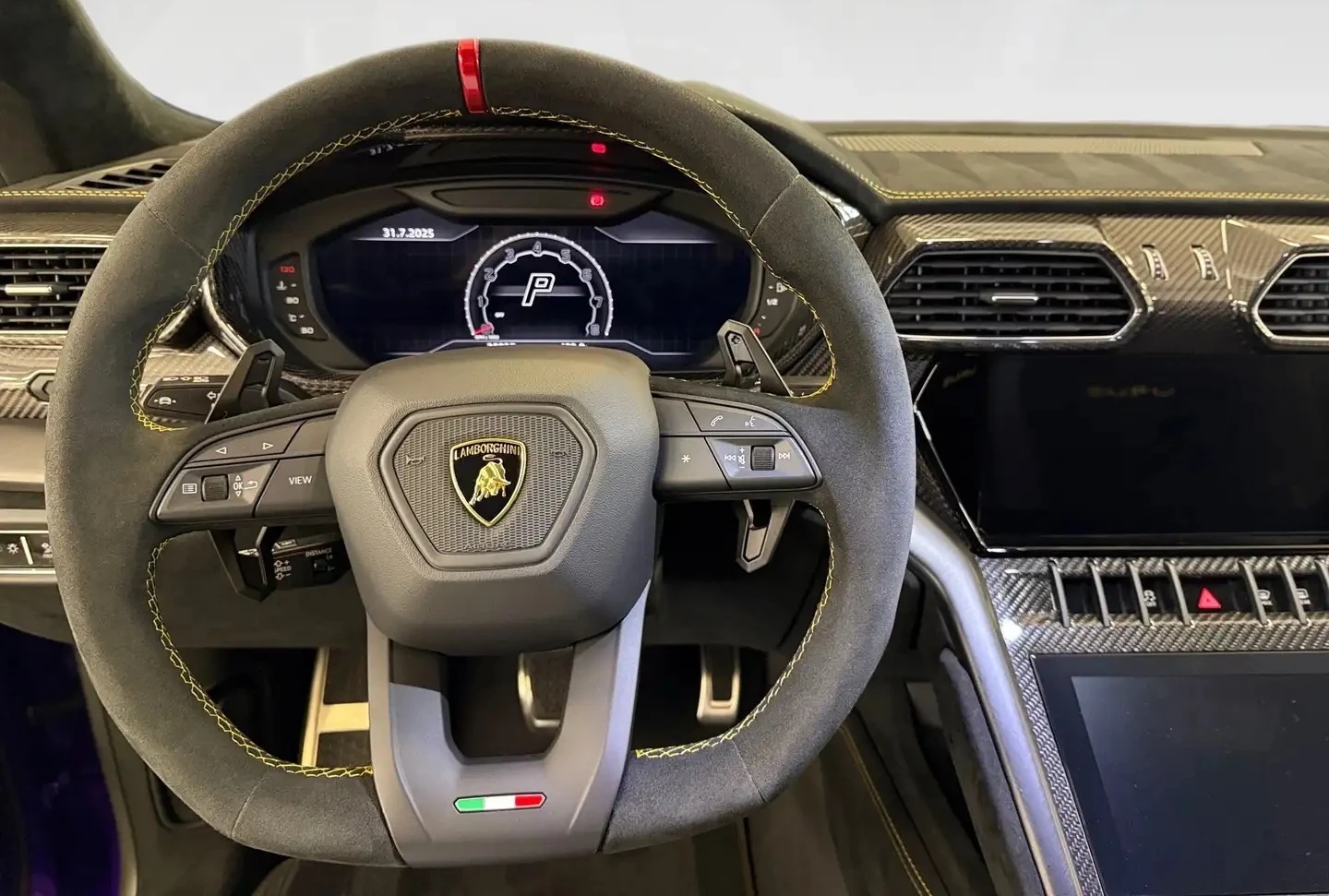 Lamborghini Urus  - изображение 6