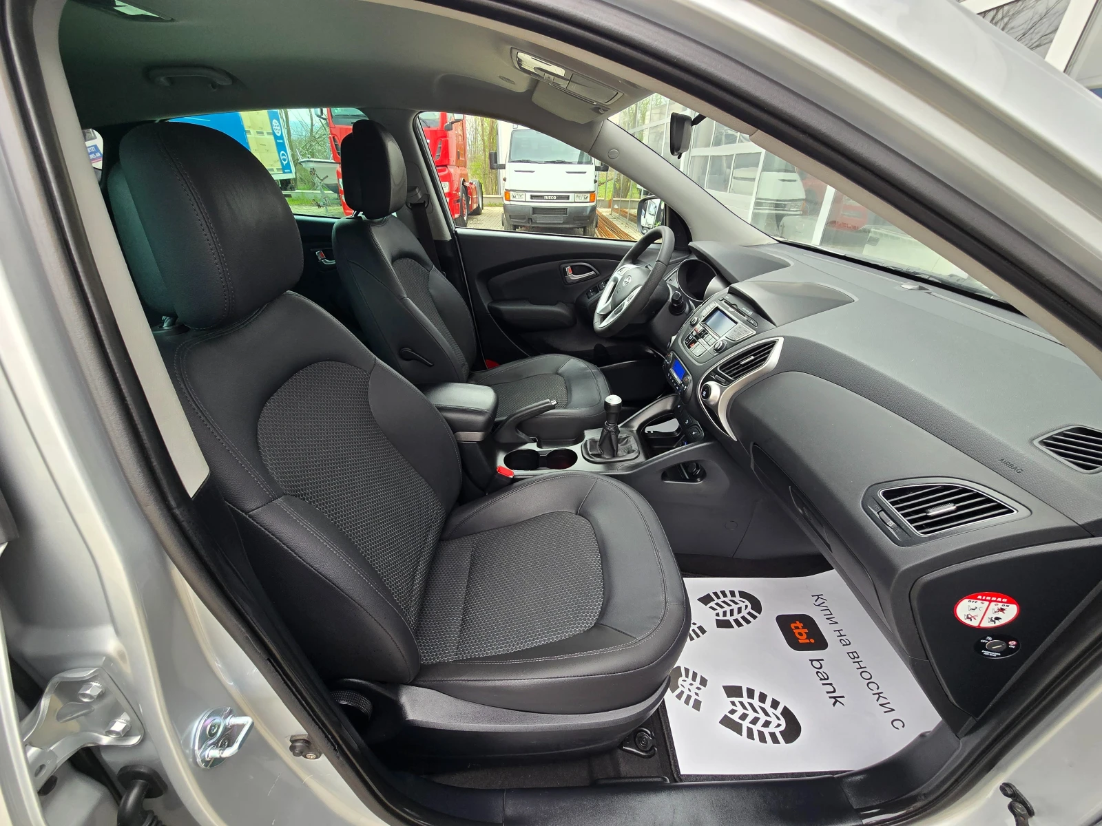 Hyundai IX35 2.0 16V!! 182000km !!!, снимка 15 - Автомобили и джипове - 53895113