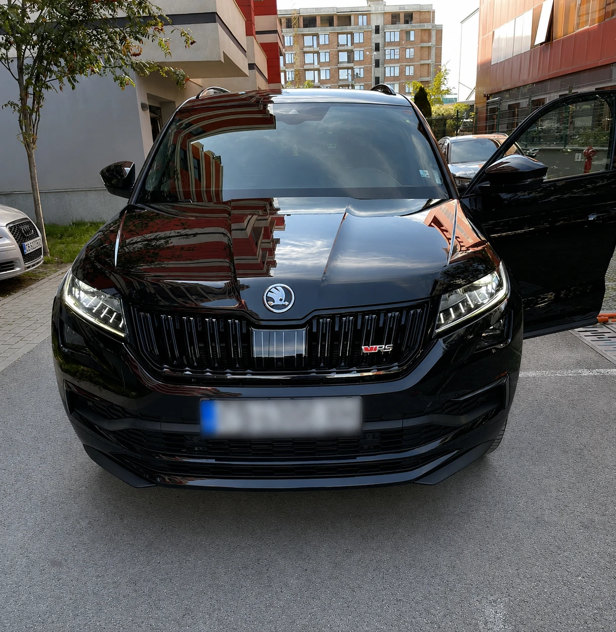 Skoda Kodiaq vRS 2.0 TDI, 4x4, снимка 5 - Автомобили и джипове - 54553829