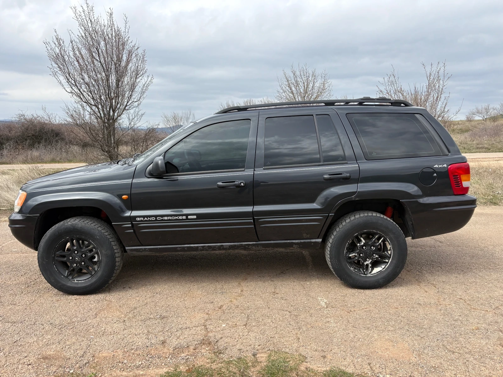 Jeep Grand cherokee 4.7 V8, снимка 5 - Автомобили и джипове - 54823594