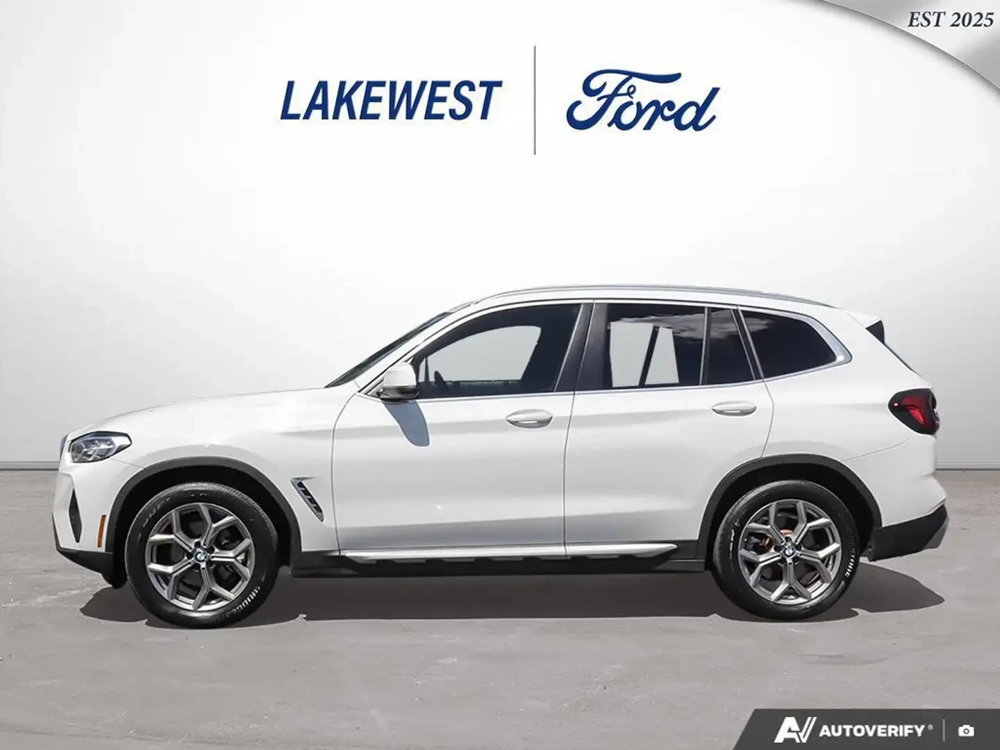 BMW X3 ПОДГРЕВ* 360КАМЕРА* ПАНОРАМА* LANE* ASSIST* , снимка 3 - Автомобили и джипове - 54942194