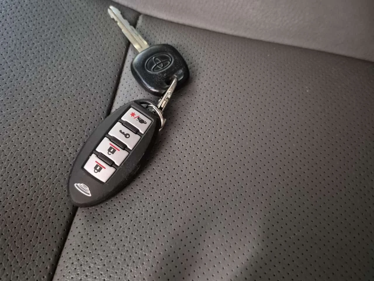 Toyota Sequoia  PLATINUM | ЦЕНА ДО БЪЛГАРИЯ | , снимка 7 - Автомобили и джипове - 55358861