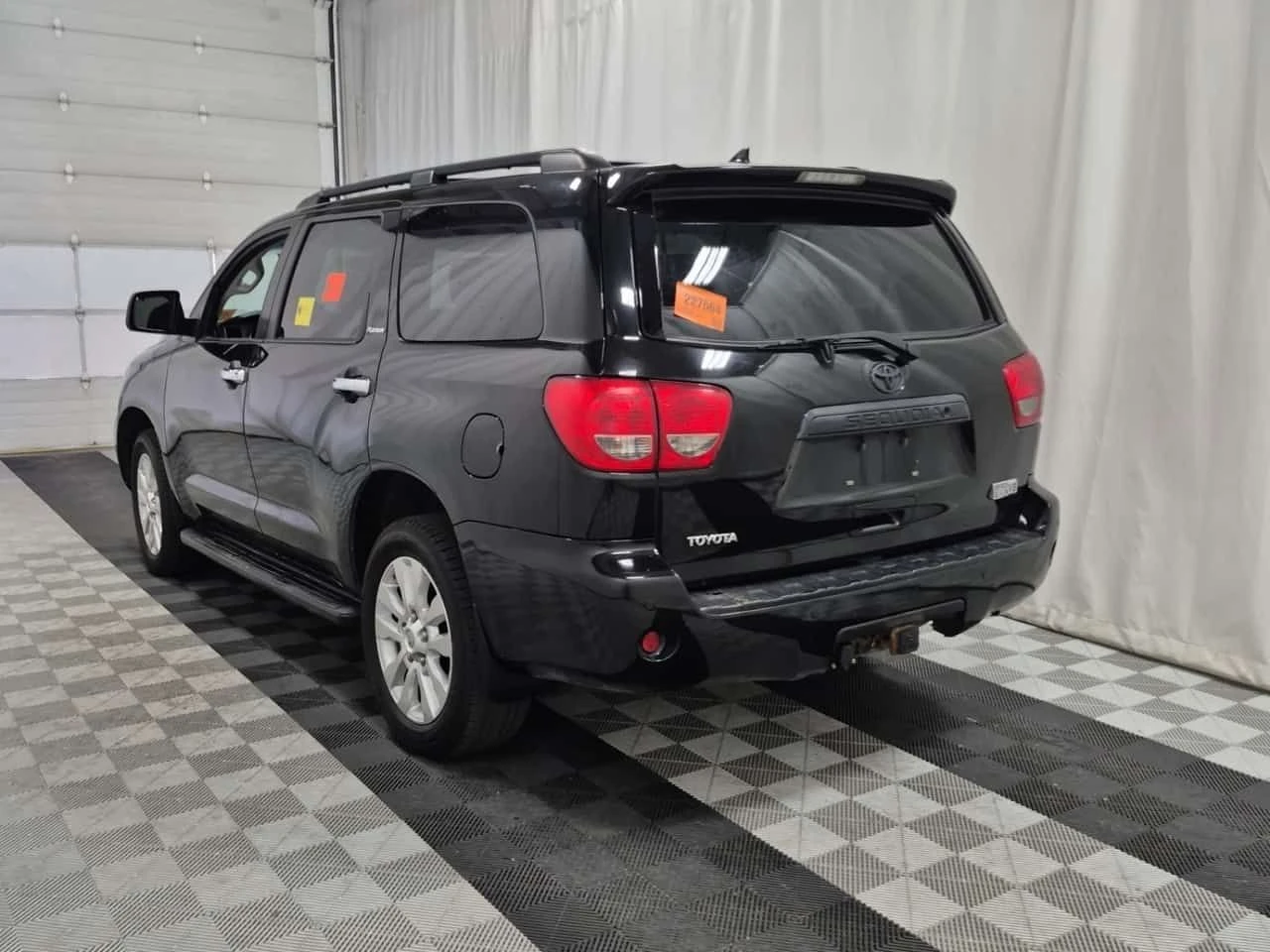 Toyota Sequoia  PLATINUM | ЦЕНА ДО БЪЛГАРИЯ | , снимка 4 - Автомобили и джипове - 55358861