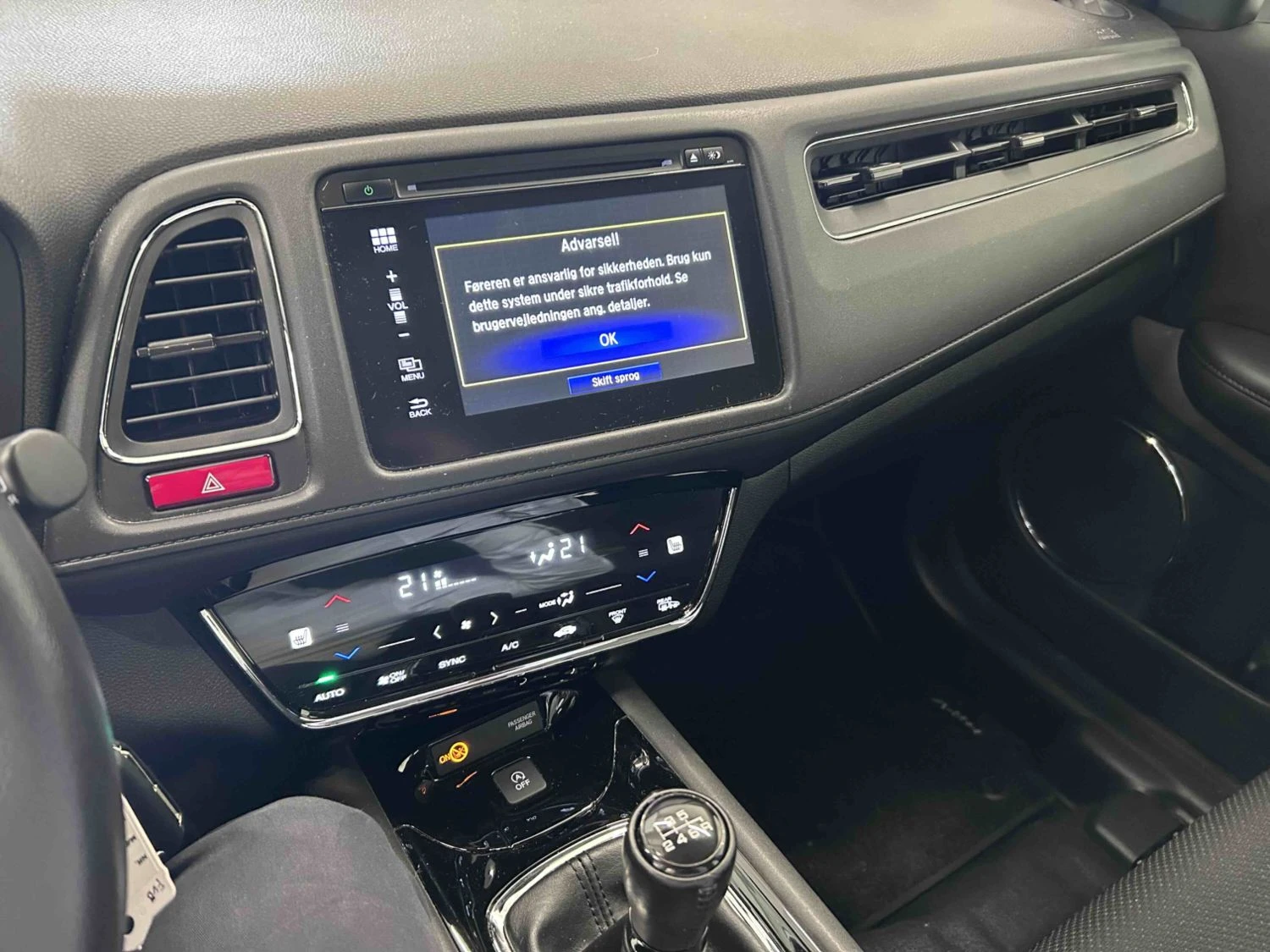 Honda Hr-v Elegance 1.6 Дизел, снимка 6 - Автомобили и джипове - 55628916