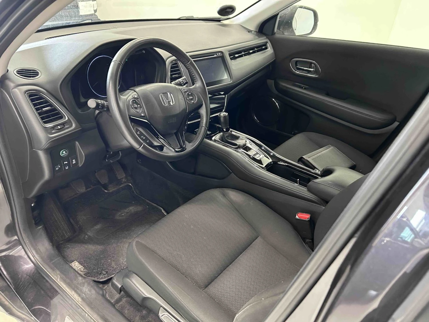 Honda Hr-v Elegance 1.6 Дизел, снимка 3 - Автомобили и джипове - 55628916