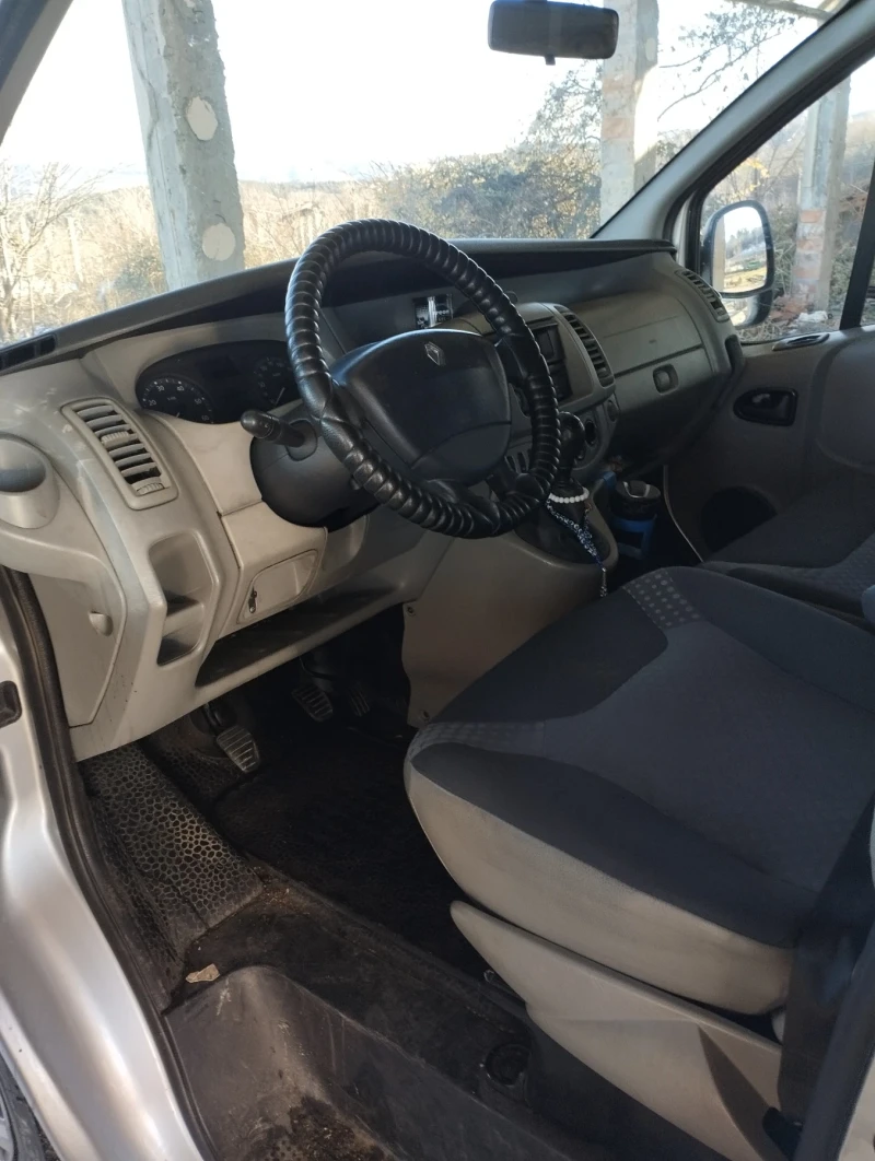 Renault Trafic, снимка 5 - Бусове и автобуси - 48293619