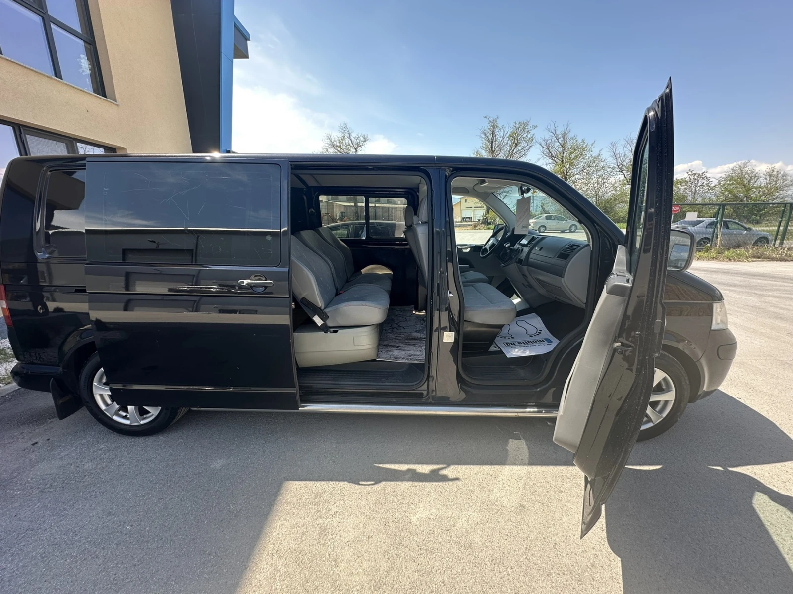 VW Transporter РЕГИСТРИРАН - изображение 5